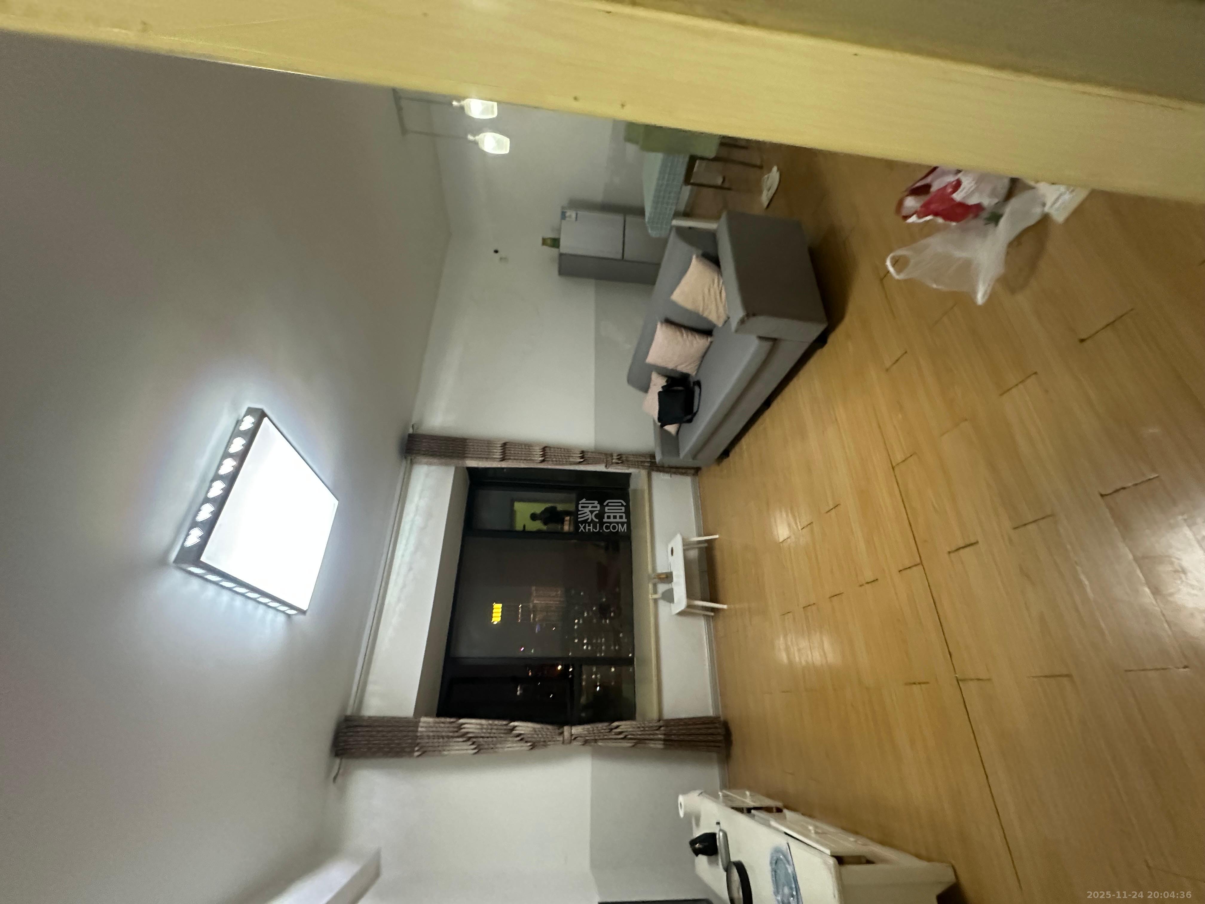 鸿基橄榄君庭  2室1厅1卫    2300.0元/月