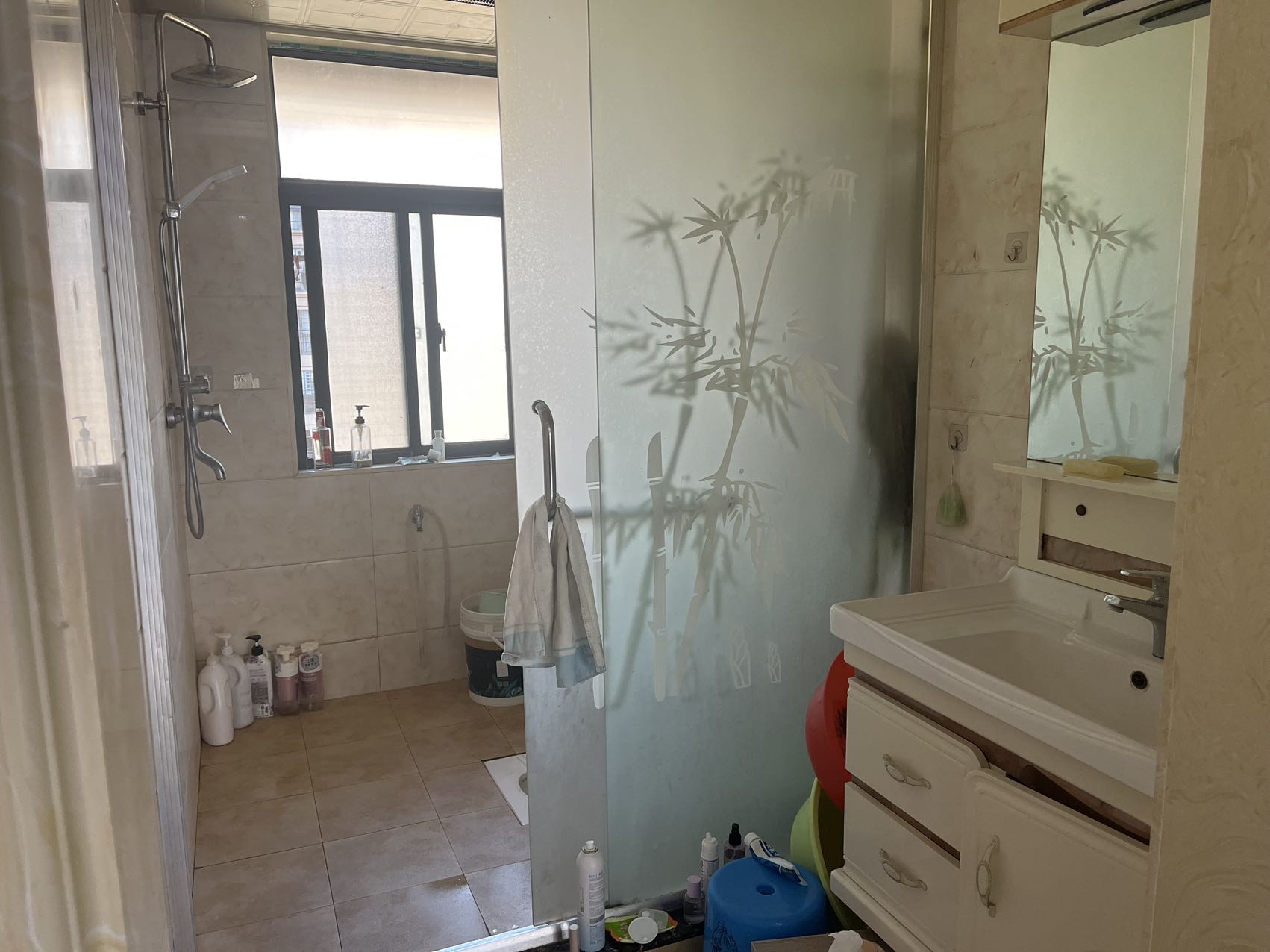 华府世家 3室2厅2卫 1800.0元/月 华府世家 3室2厅2卫 1800.0元/月室内图