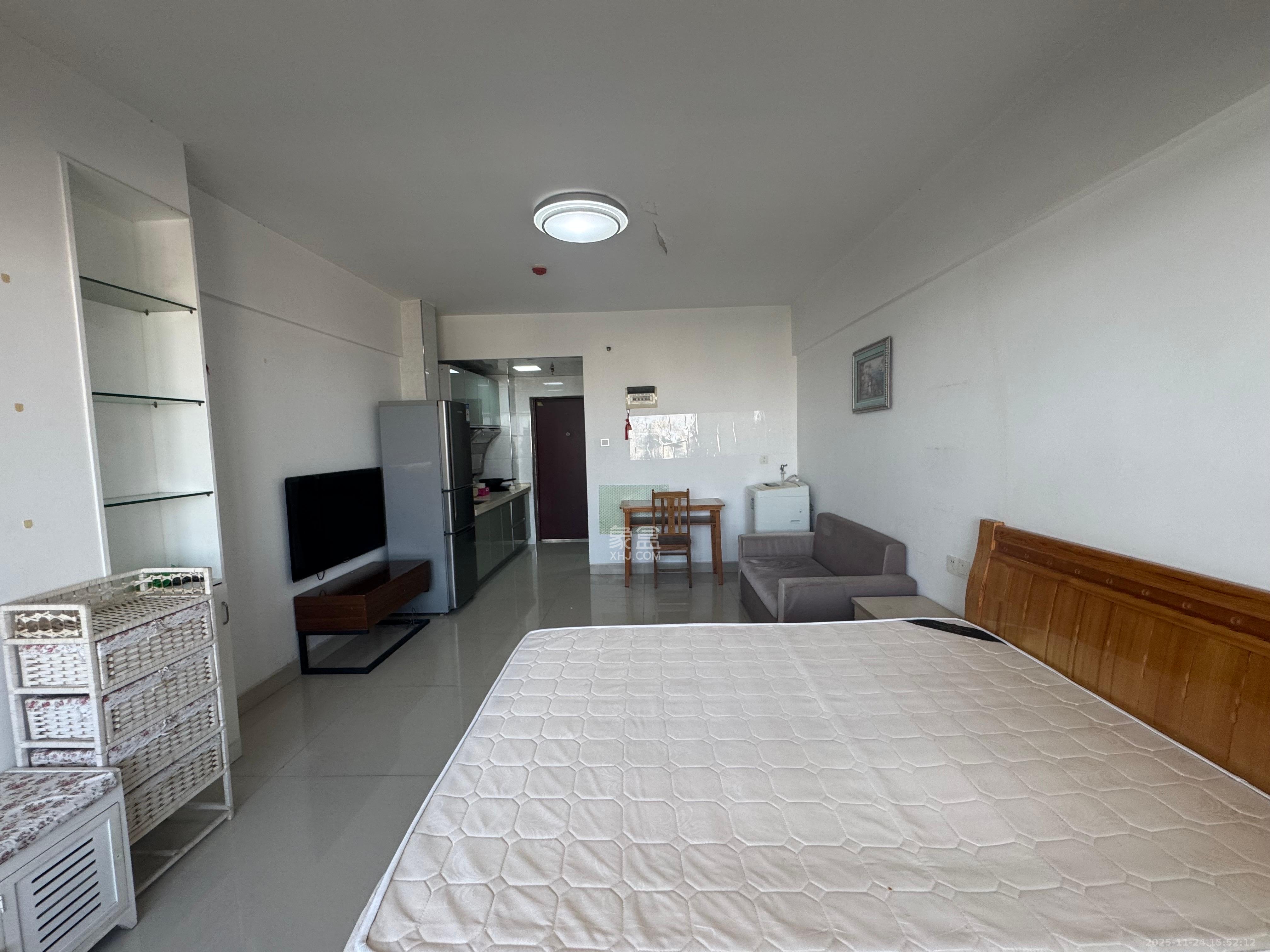 观园国际公寓  1室1厅1卫    1500.0元/月