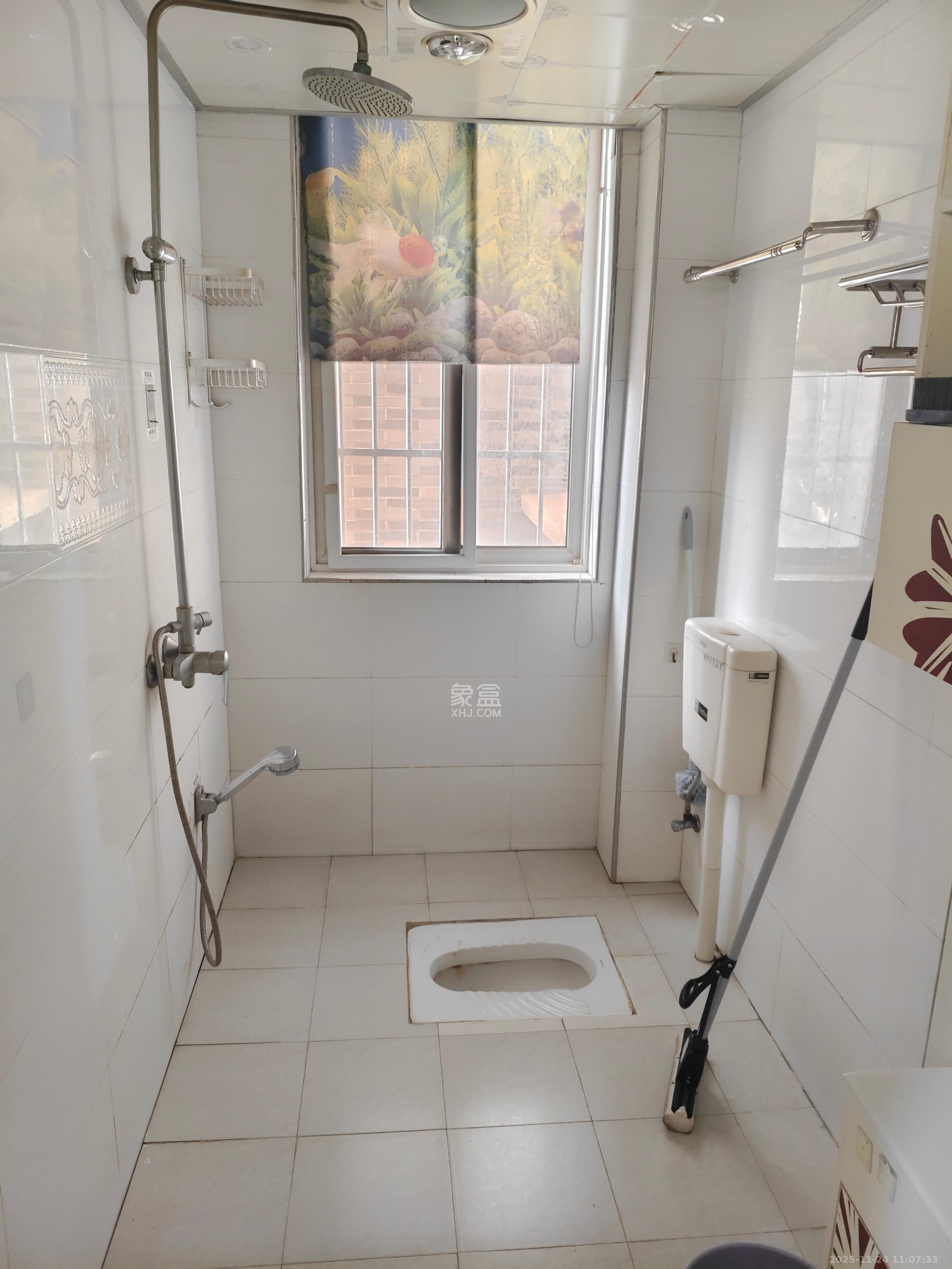 博雅湘水湾  2室2厅1卫    1500.0元/月