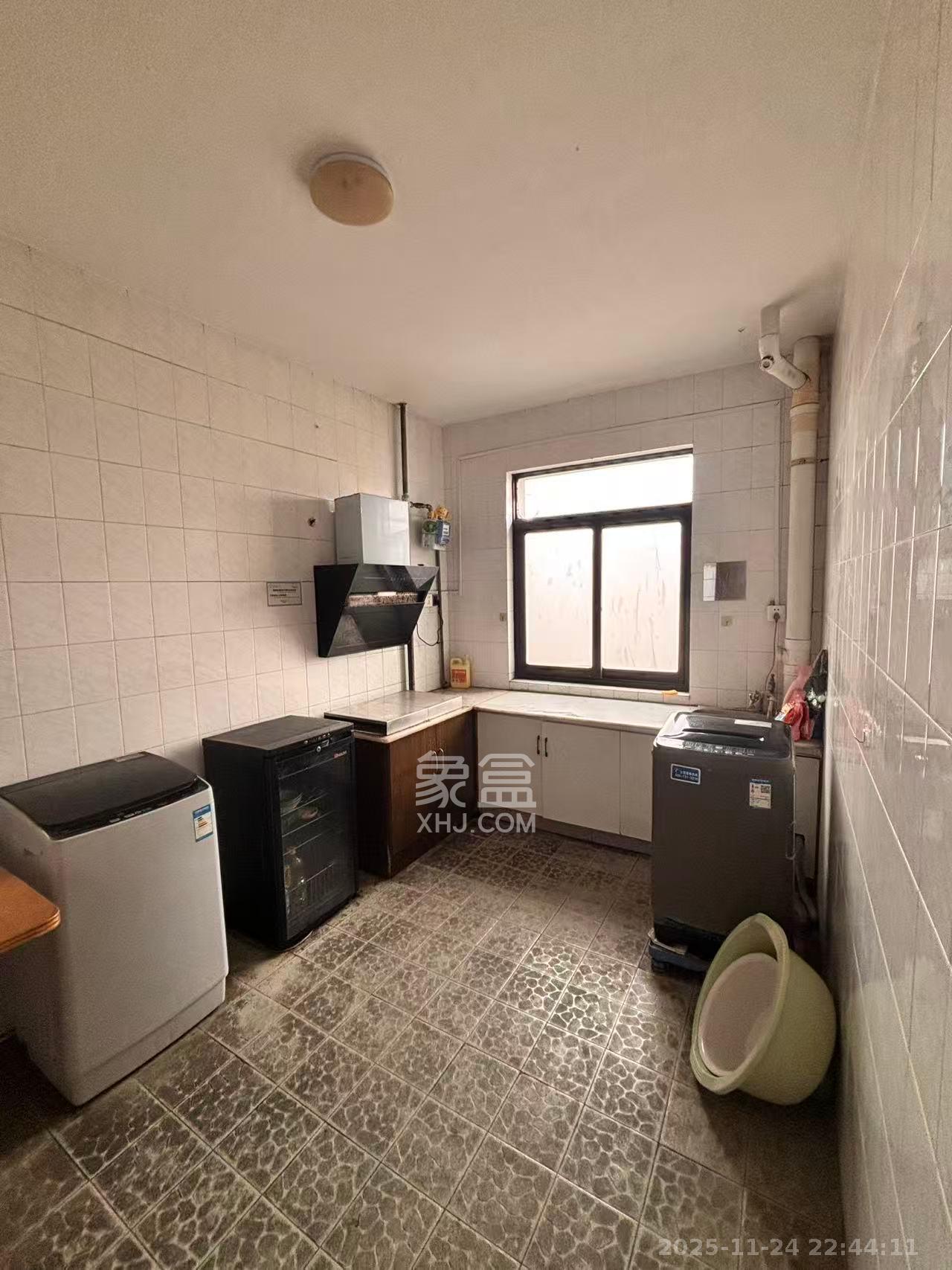 华联花园 2室1厅1卫 1650.0元/月 华联花园 2室1厅1卫 1650.0元/月室内图