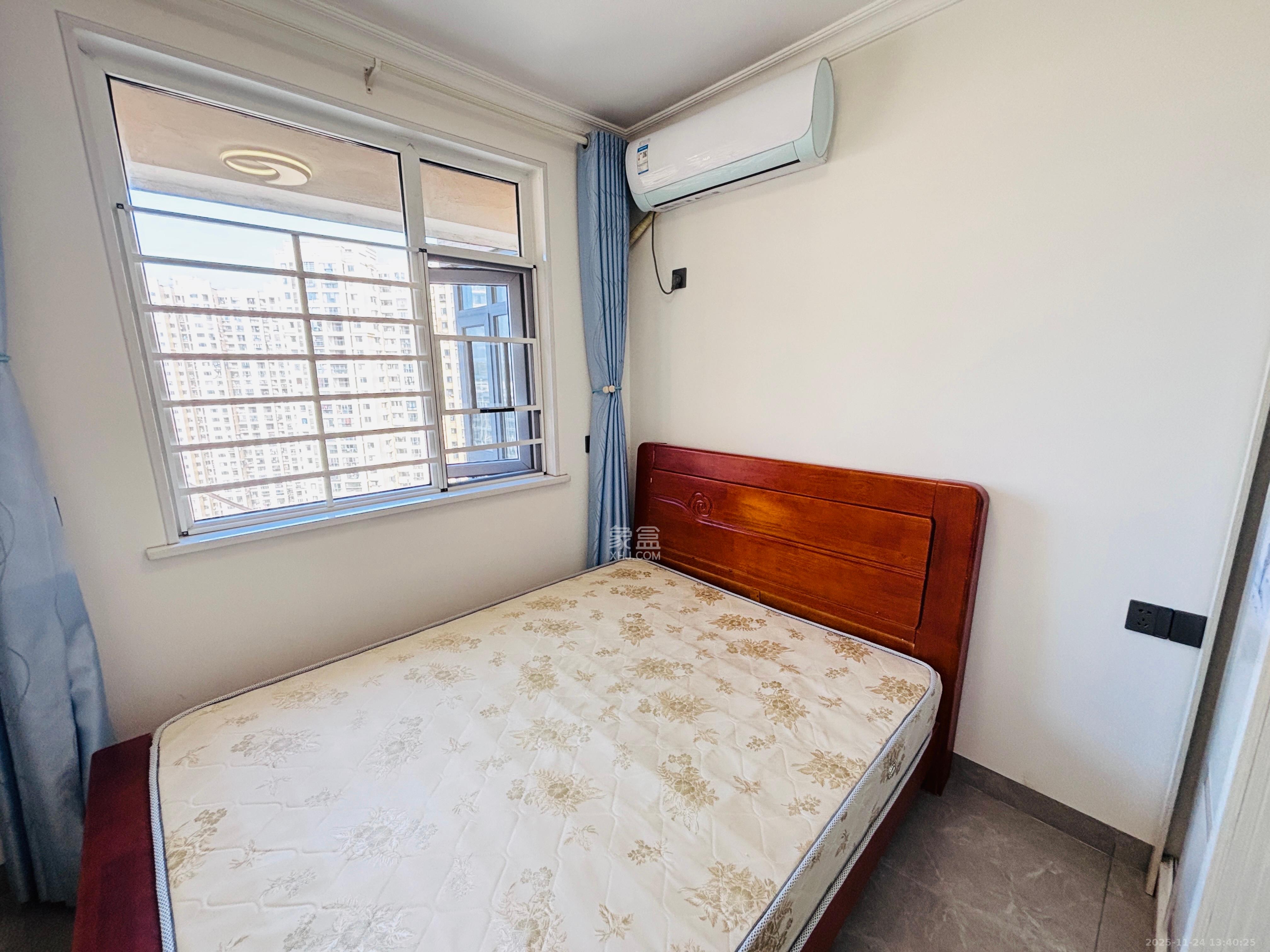 洋湖春园 4室2厅2卫 2900.0元/月 洋湖春园 4室2厅2卫 2900.0元/月室内图