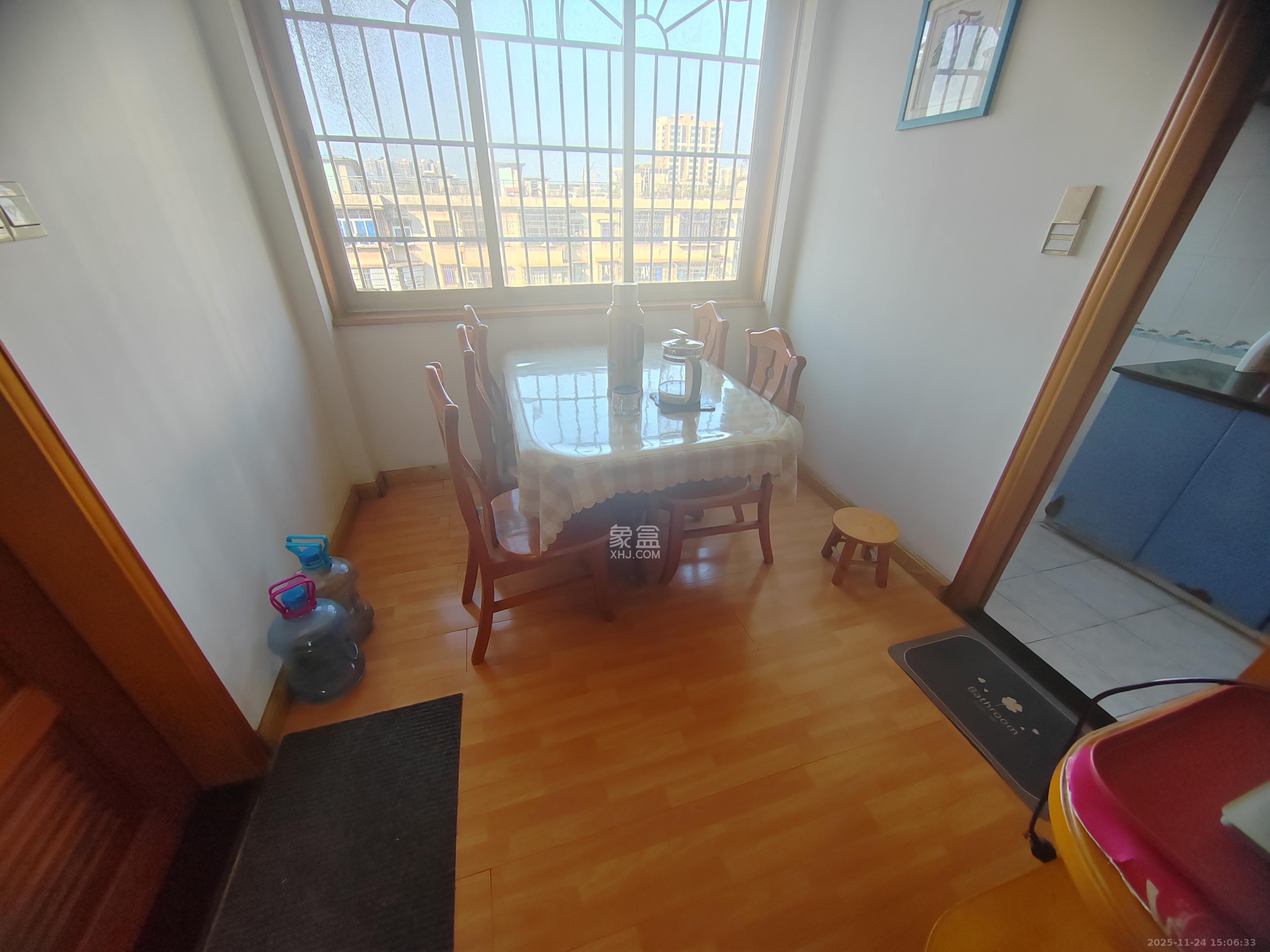 狮子山二片  2室1厅1卫    1200.0元/月室内图