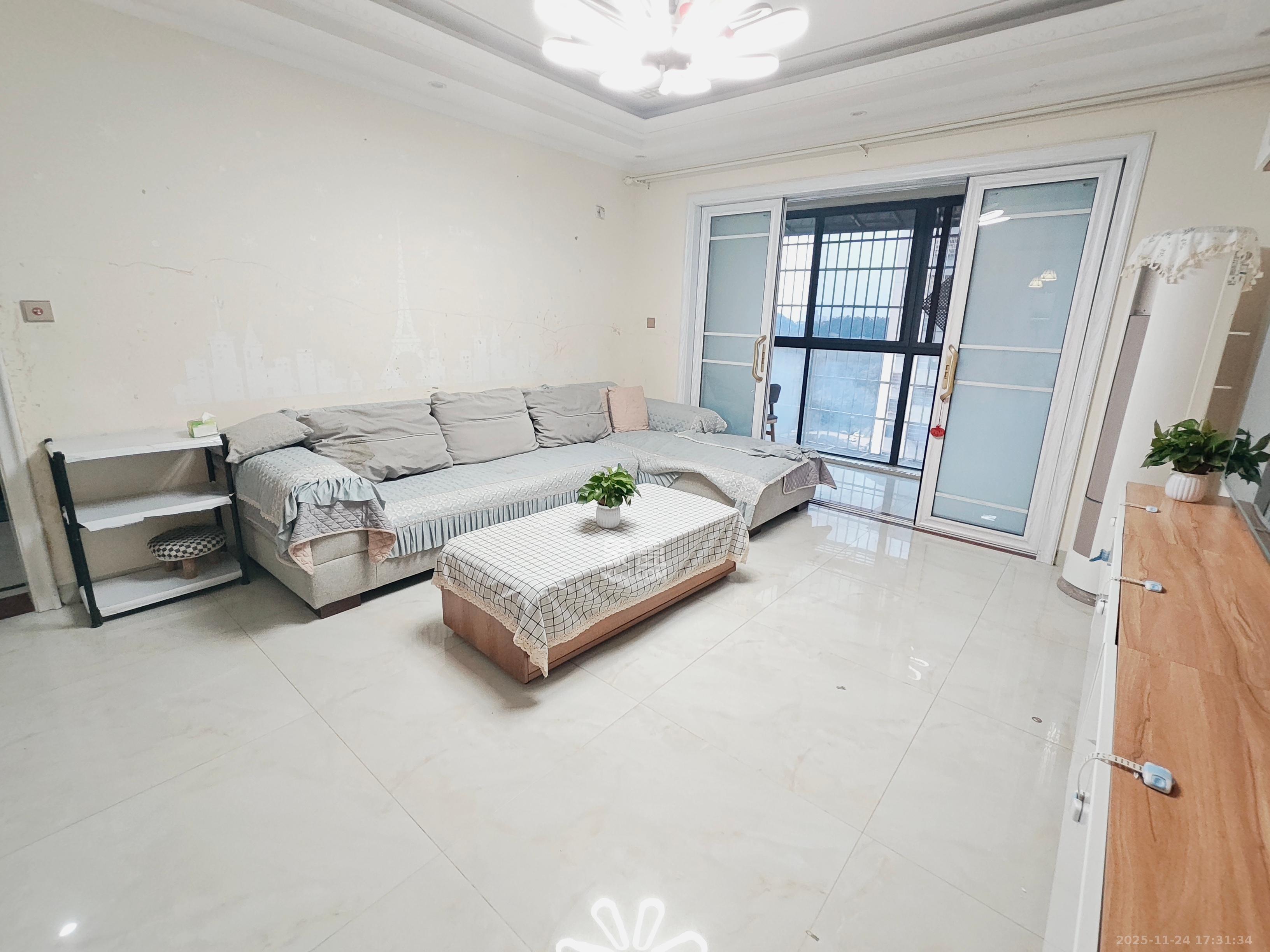 金科东方大院五期 3室2厅2卫 2500.0元/月 金科东方大院五期 3室2厅2卫 2500.0元/月室内图