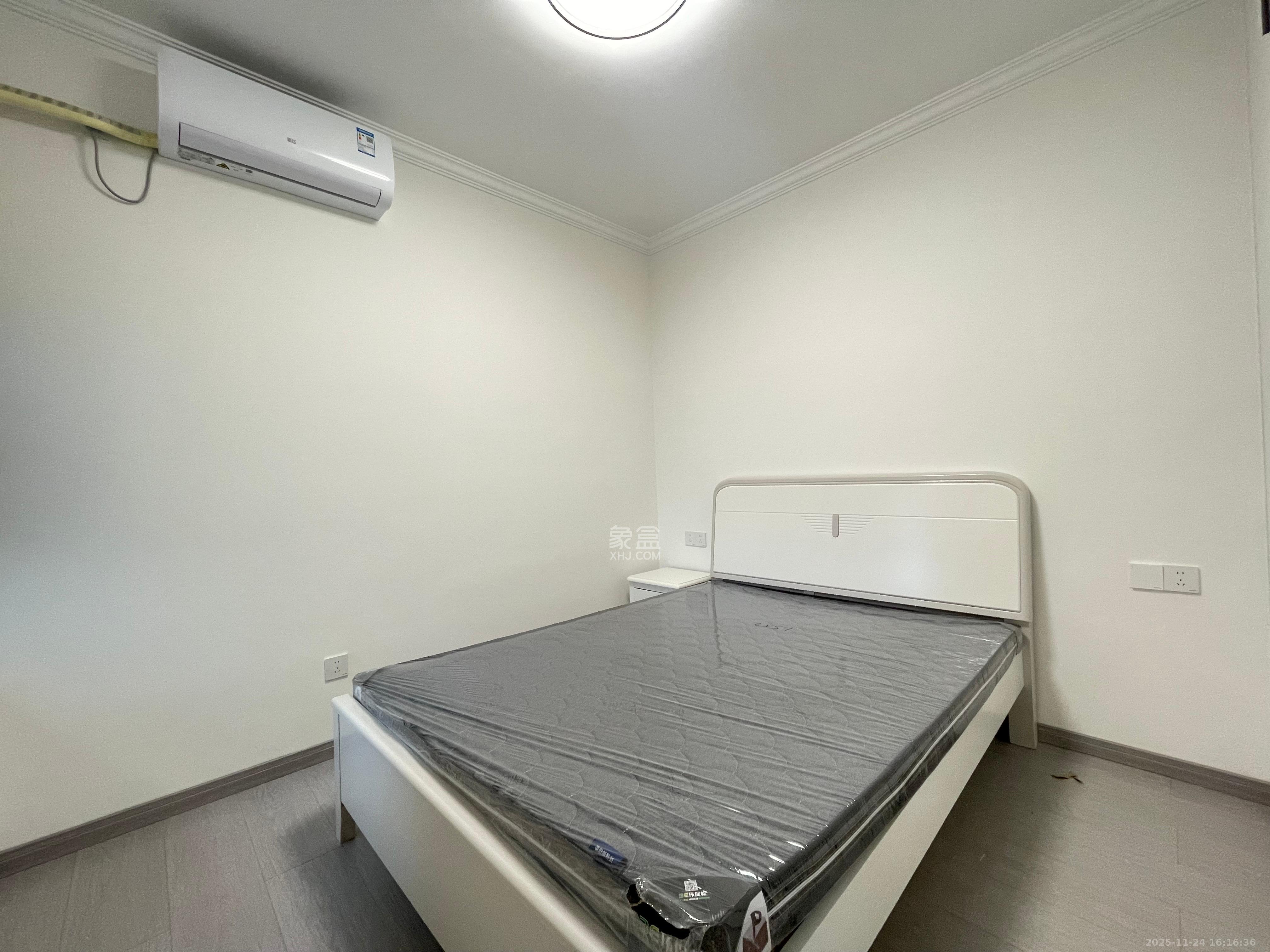 山月嘉园  2室1厅1卫    2300.0元/月室内图