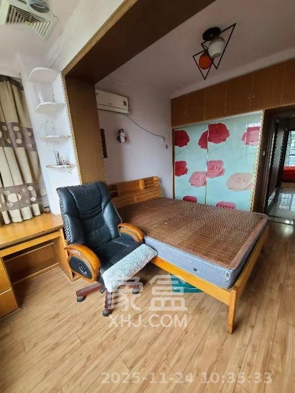 望兴景园一期 3室2厅2卫 2300.0元/月 望兴景园一期 3室2厅2卫 2300.0元/月室内图