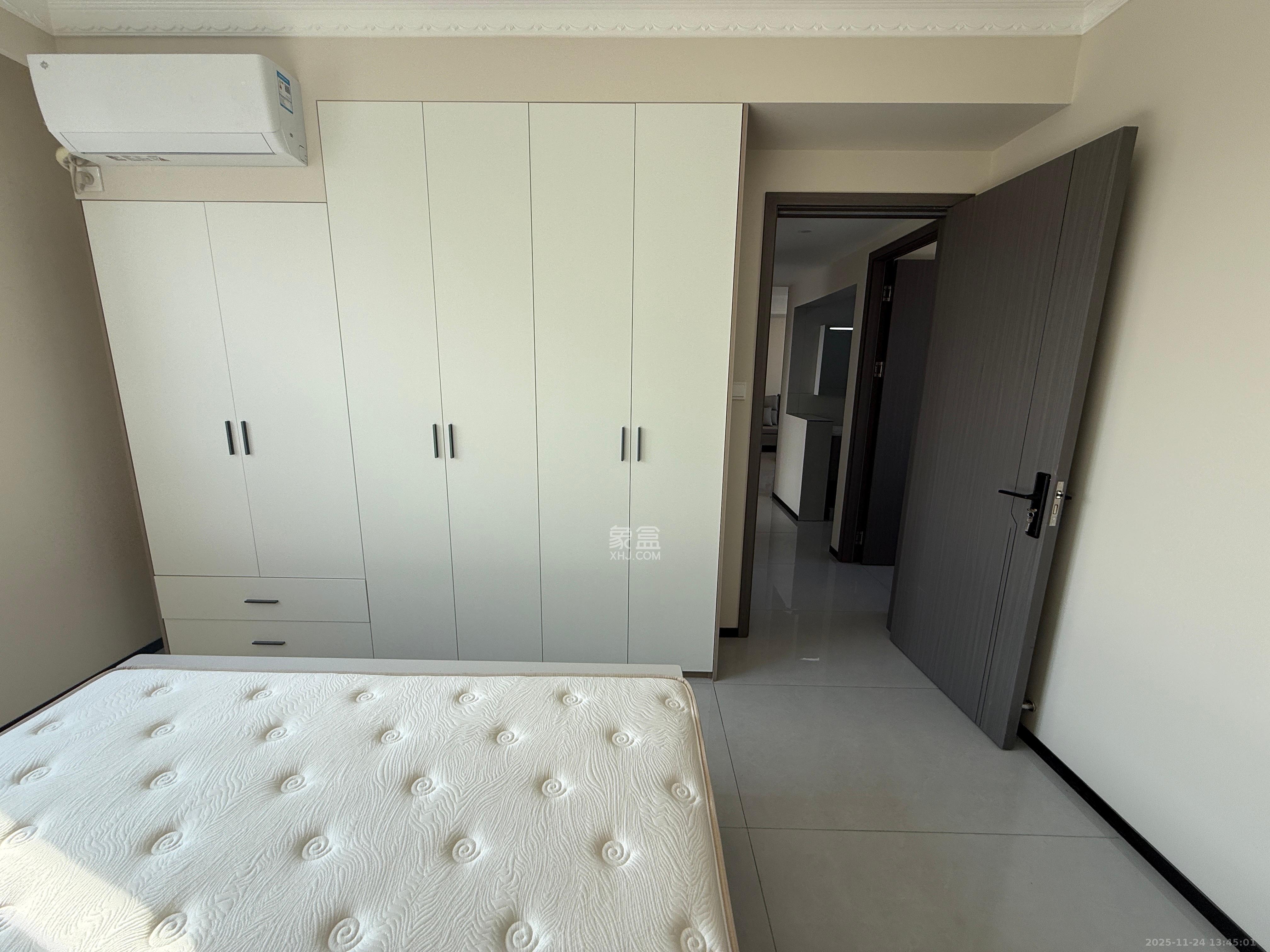 谷山景苑 3室2厅2卫 2000.0元/月 谷山景苑 3室2厅2卫 2000.0元/月室内图