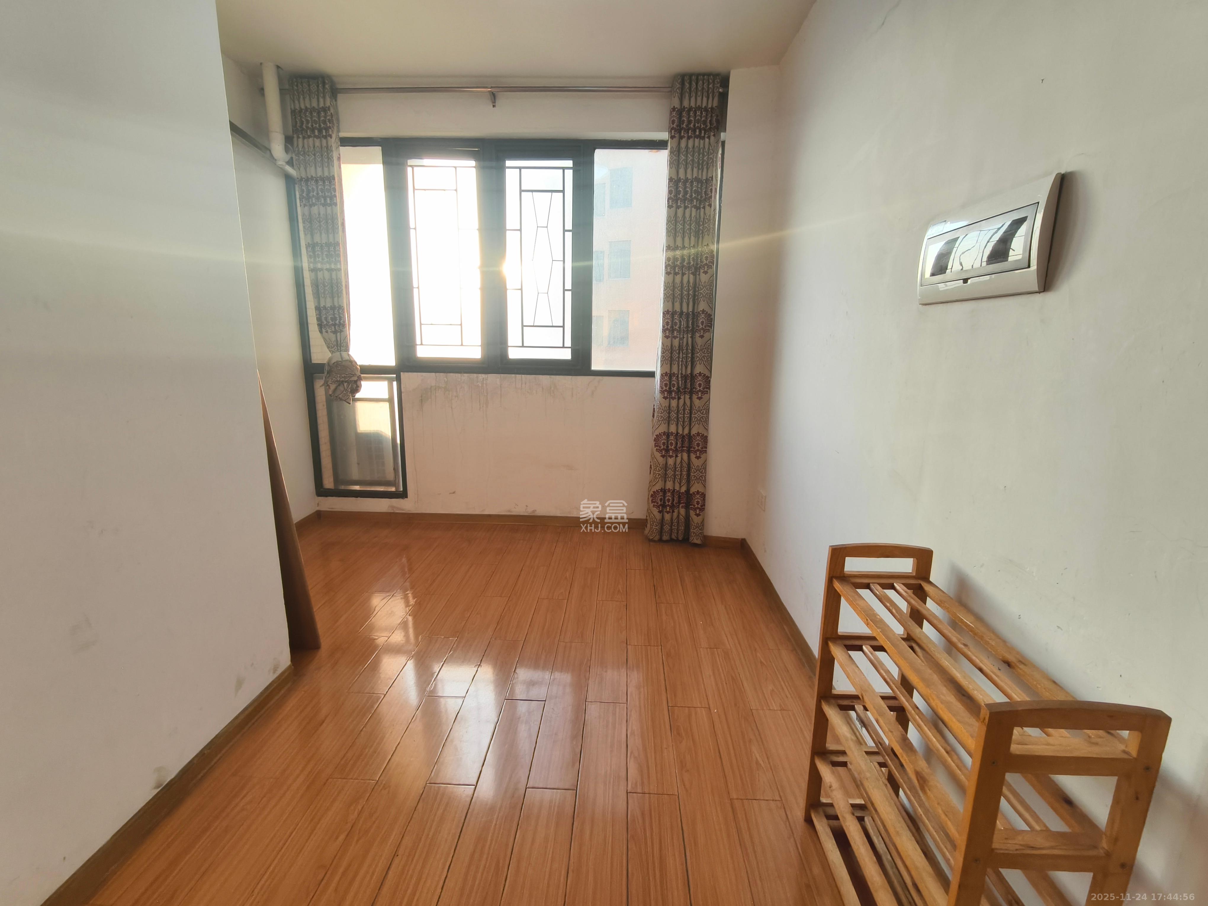 兴威帕克水岸 2室2厅1卫 1900.0元/月 兴威帕克水岸 2室2厅1卫 1900.0元/月室内图