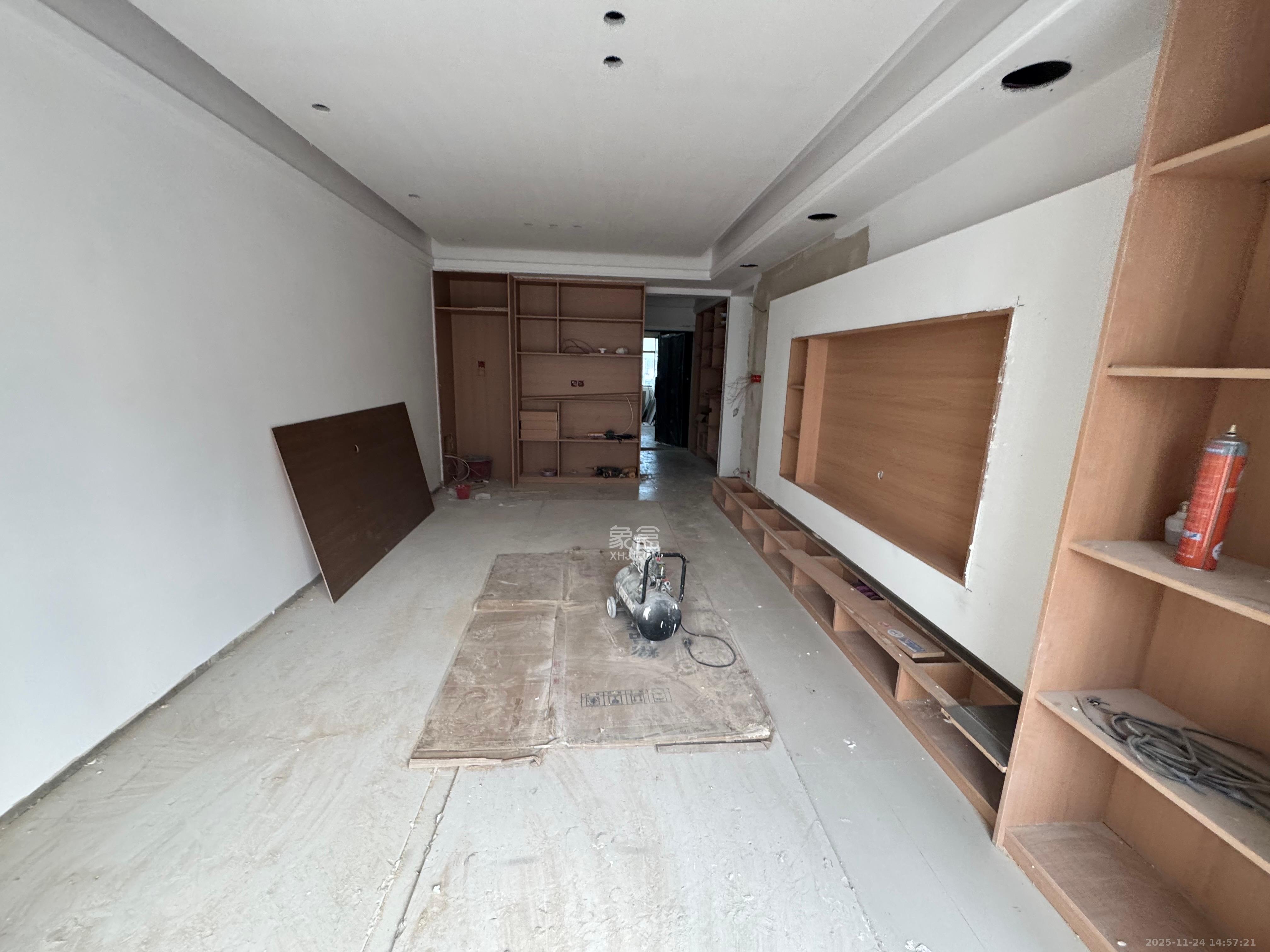 嘉雨东苑 2室1厅1卫 3500.0元/月 嘉雨东苑 2室1厅1卫 3500.0元/月室内图