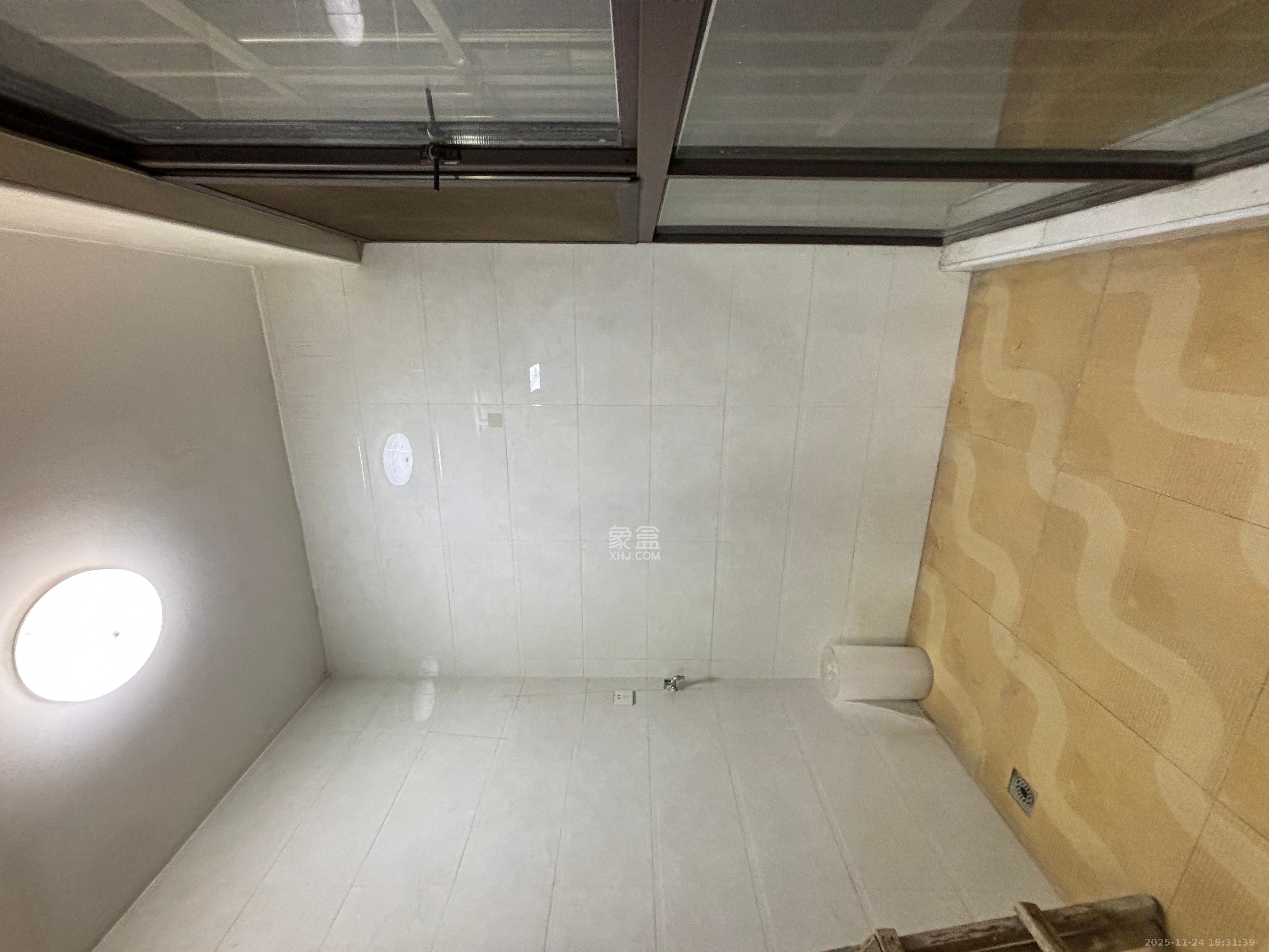 湖南报业文化城(米地亚家园) 3室2厅1卫 1900.0元/月 湖南报业文化城(米地亚家园) 3室2厅1卫 1900.0元/月室内图