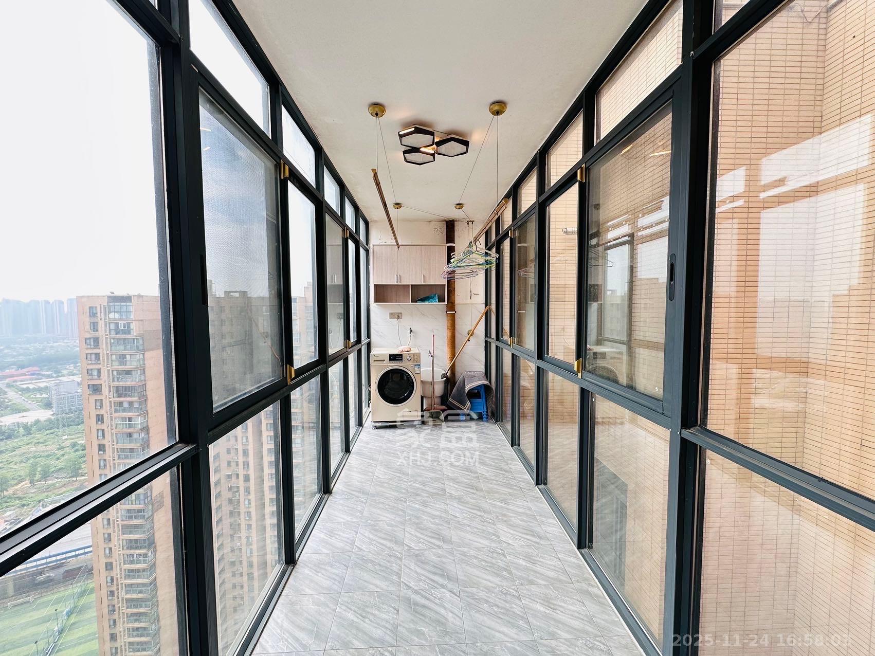 江河双水湾 4室2厅2卫 3500.0元/月 江河双水湾 4室2厅2卫 3500.0元/月室内图