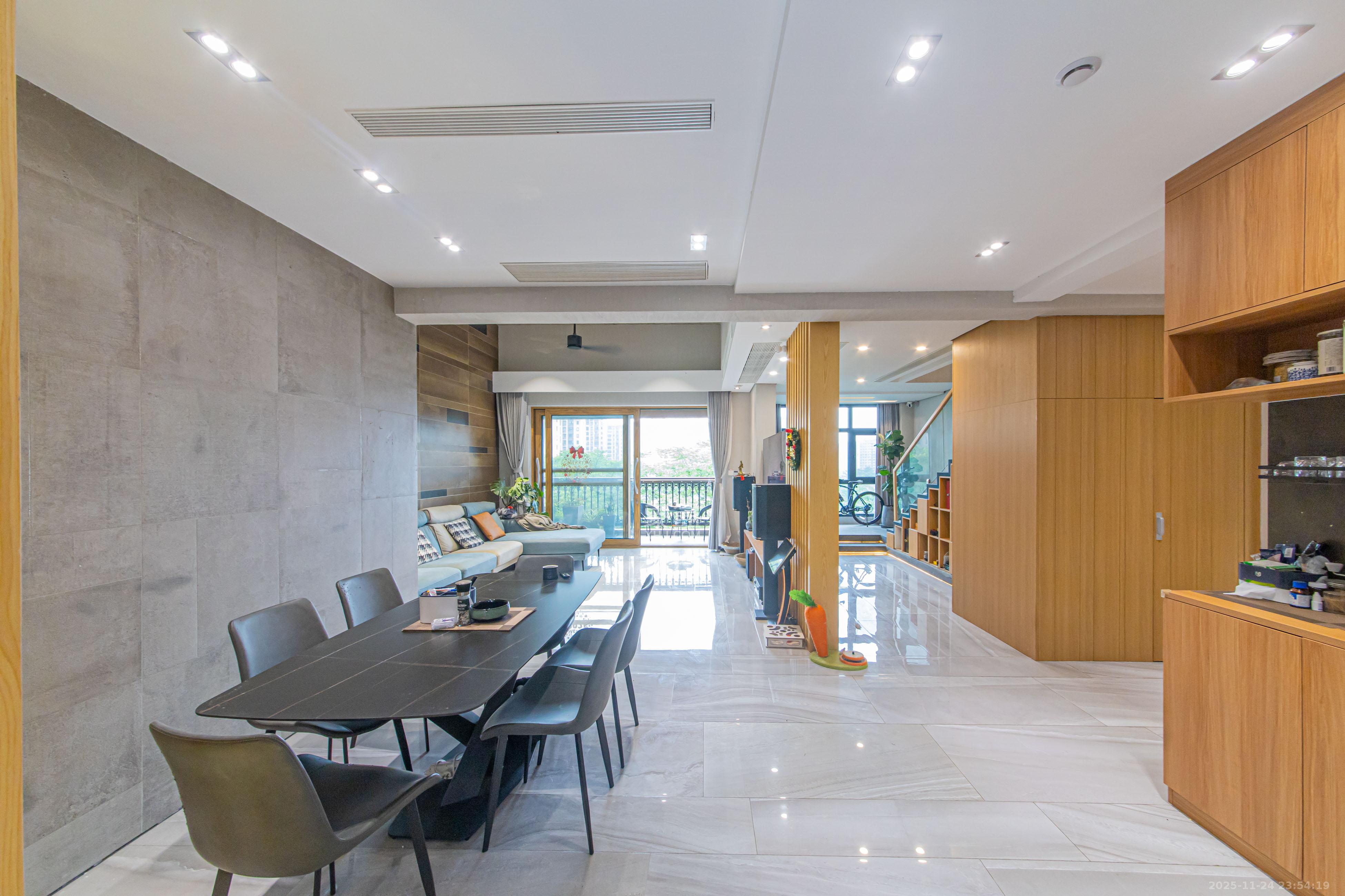 中建芙蓉和苑 6室2厅4卫 468.0万 中建芙蓉和苑 6室2厅4卫 468.0万其他