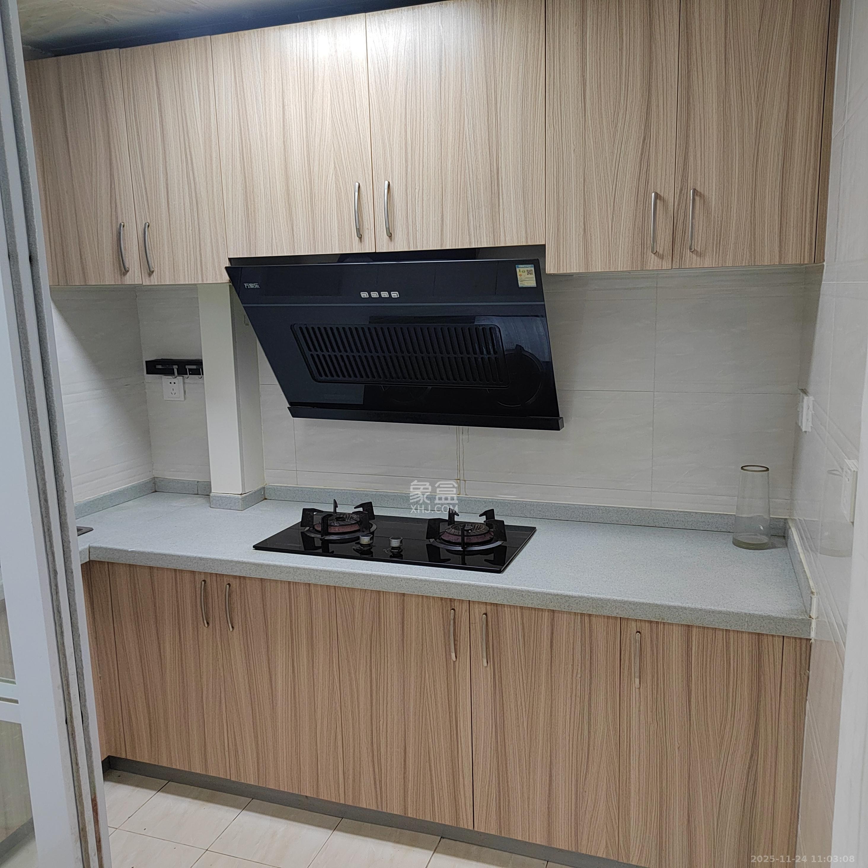 新长海广场 2室2厅1卫 2000.0元/月 新长海广场 2室2厅1卫 2000.0元/月室内图