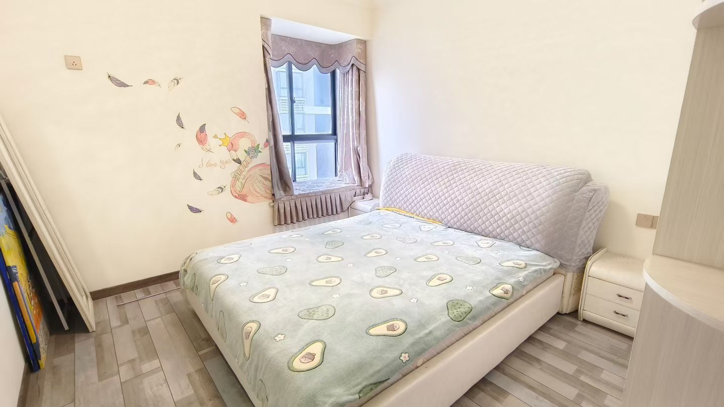 梓湖观邸  3室2厅2卫    76.8万