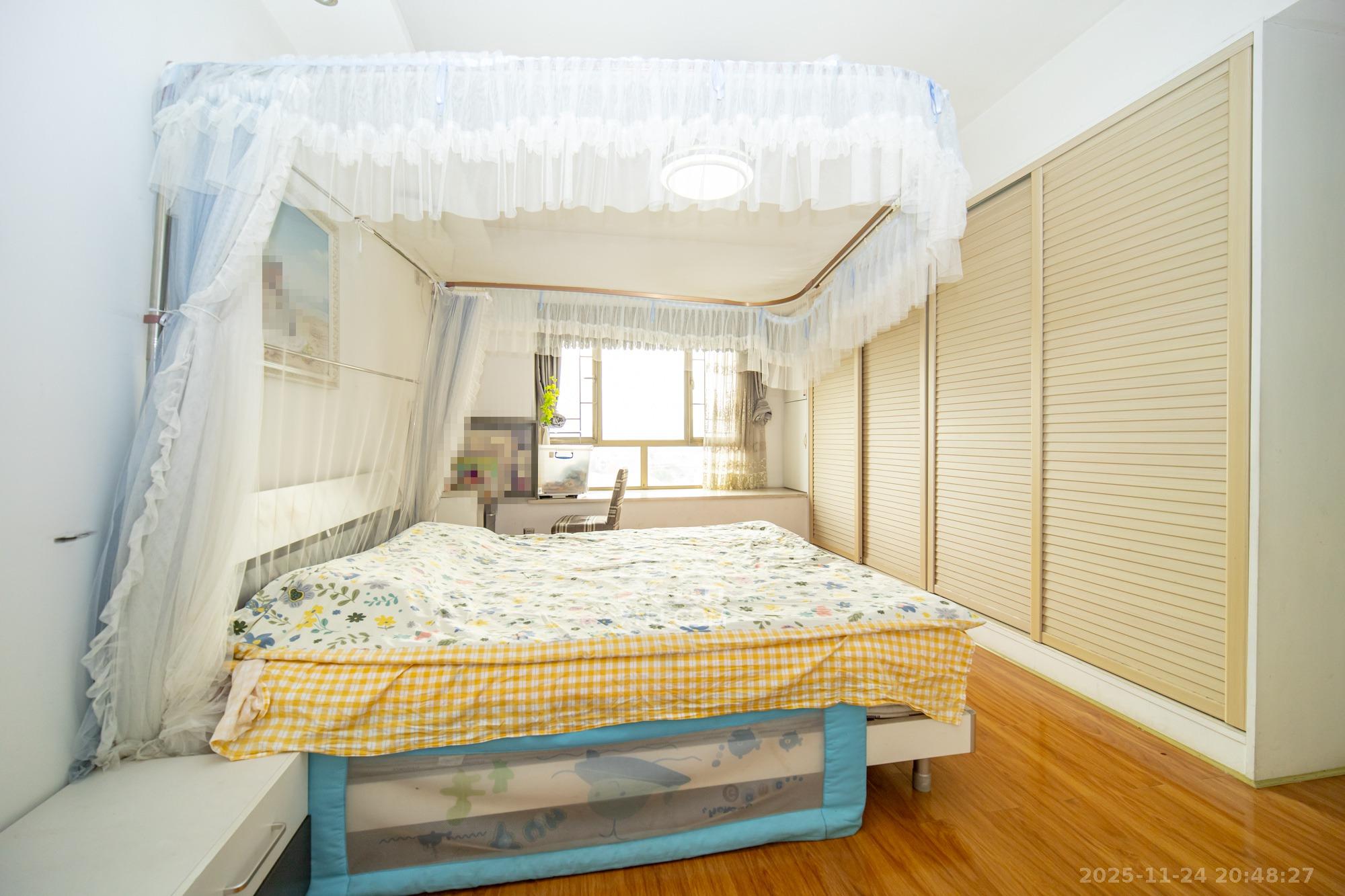 碧桂园威尼斯城 3室2厅2卫 68.0万 碧桂园威尼斯城 3室2厅2卫 68.0万卧室