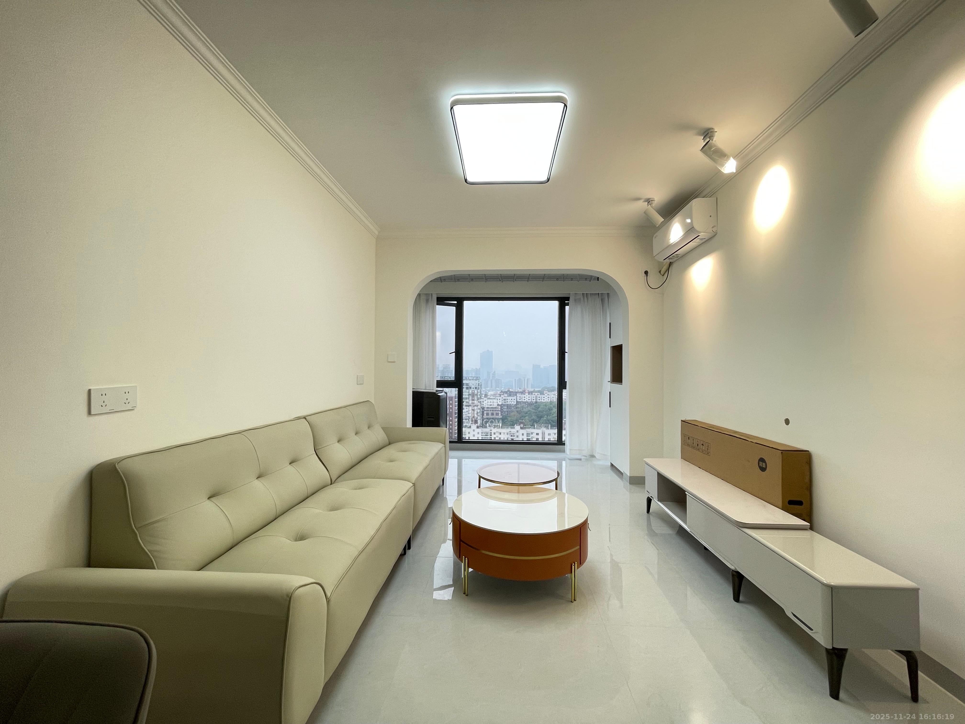 山月嘉园 2室1厅1卫 2300.0元/月 山月嘉园 2室1厅1卫 2300.0元/月室内图