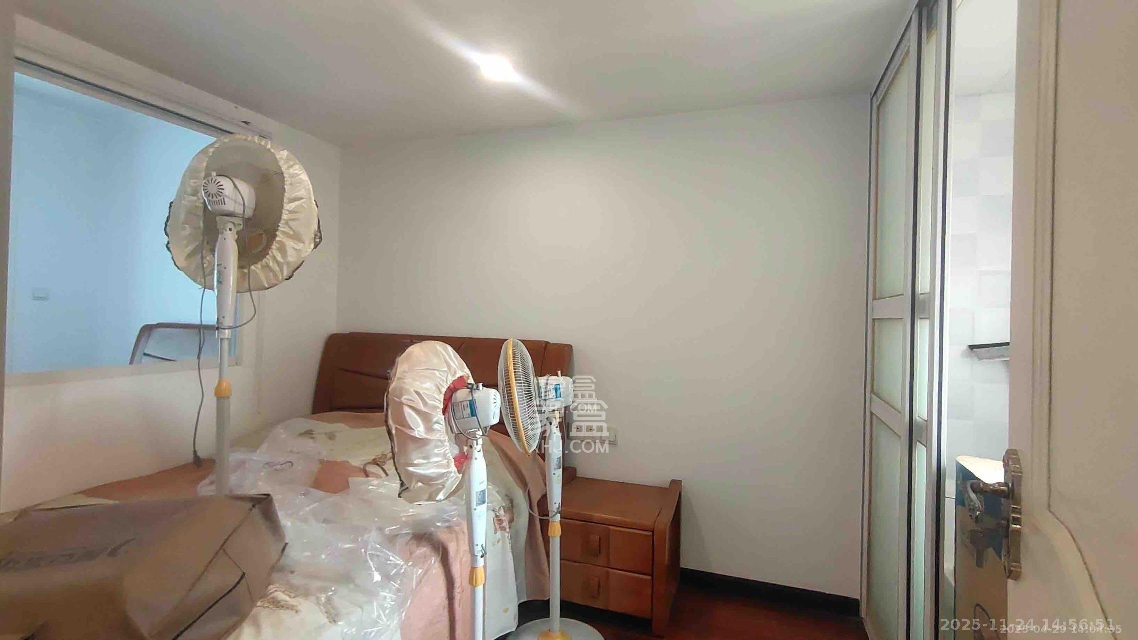 丽发新城  4室2厅2卫    2600.0元/月室内图