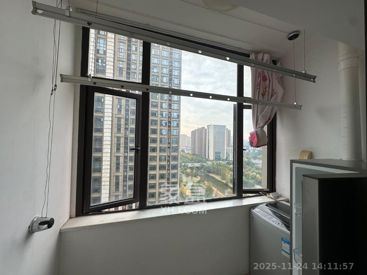 喜盈门范城 1室1厅1卫 1100.0元/月 喜盈门范城 1室1厅1卫 1100.0元/月室内图