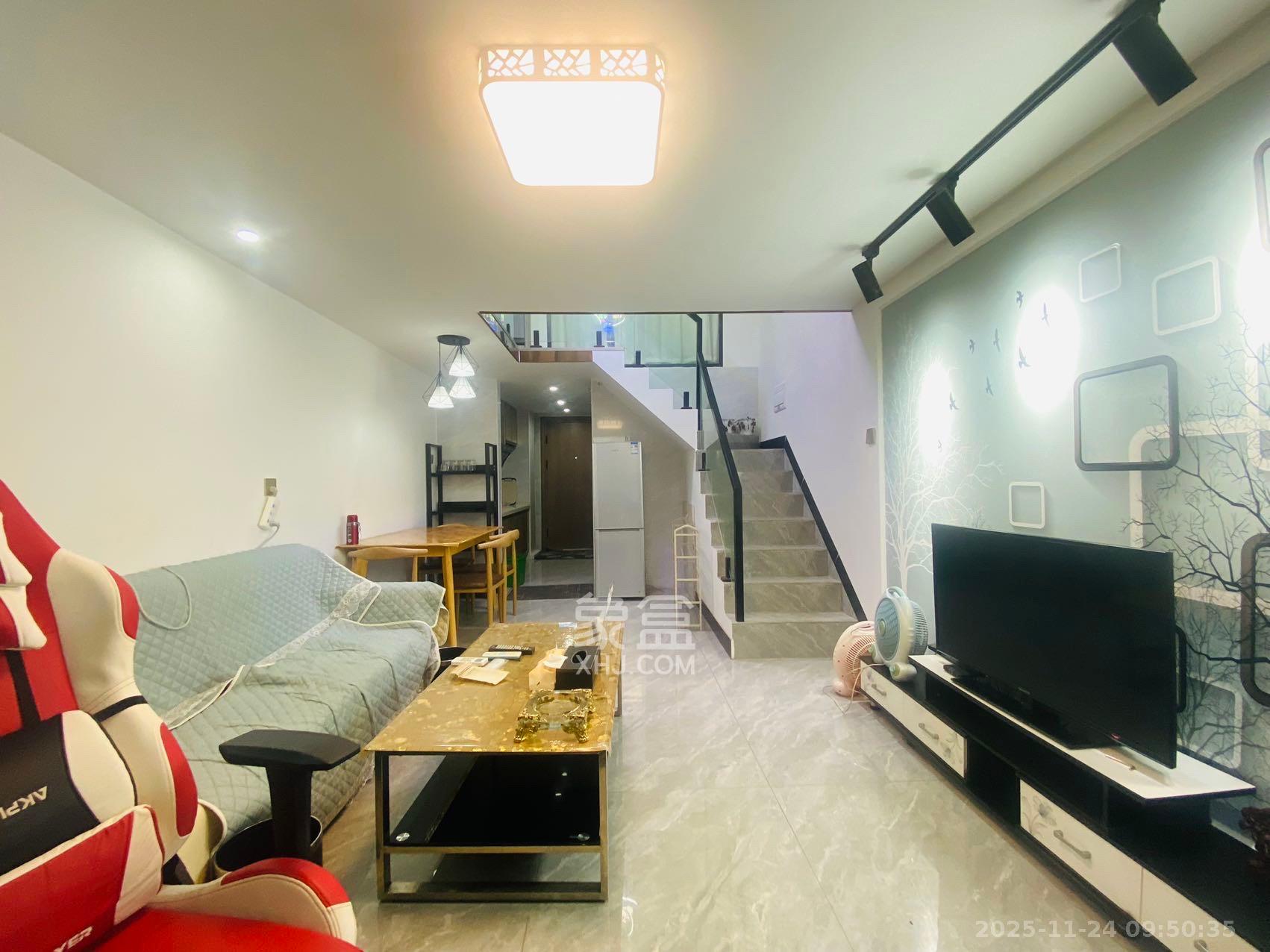 长房时代小镇 2室1厅1卫 1800.0元/月 长房时代小镇 2室1厅1卫 1800.0元/月室内图