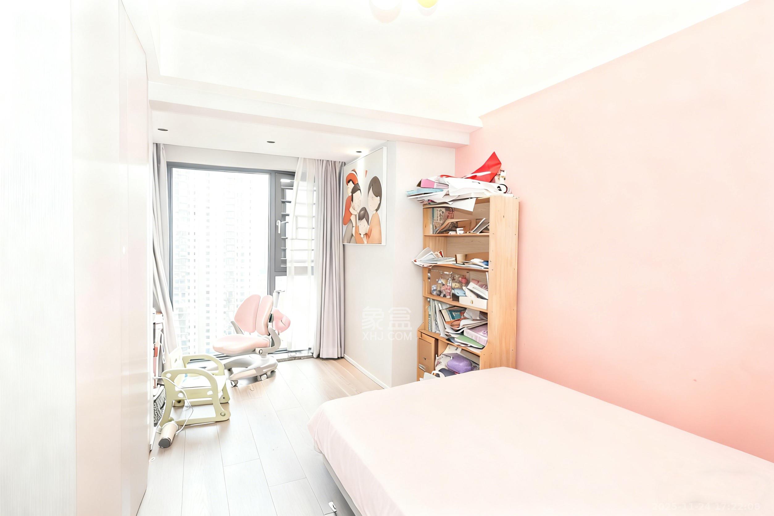 中国铁建梅溪青秀三期 4室2厅2卫 238.0万 中国铁建梅溪青秀三期 4室2厅2卫 238.0万卧室