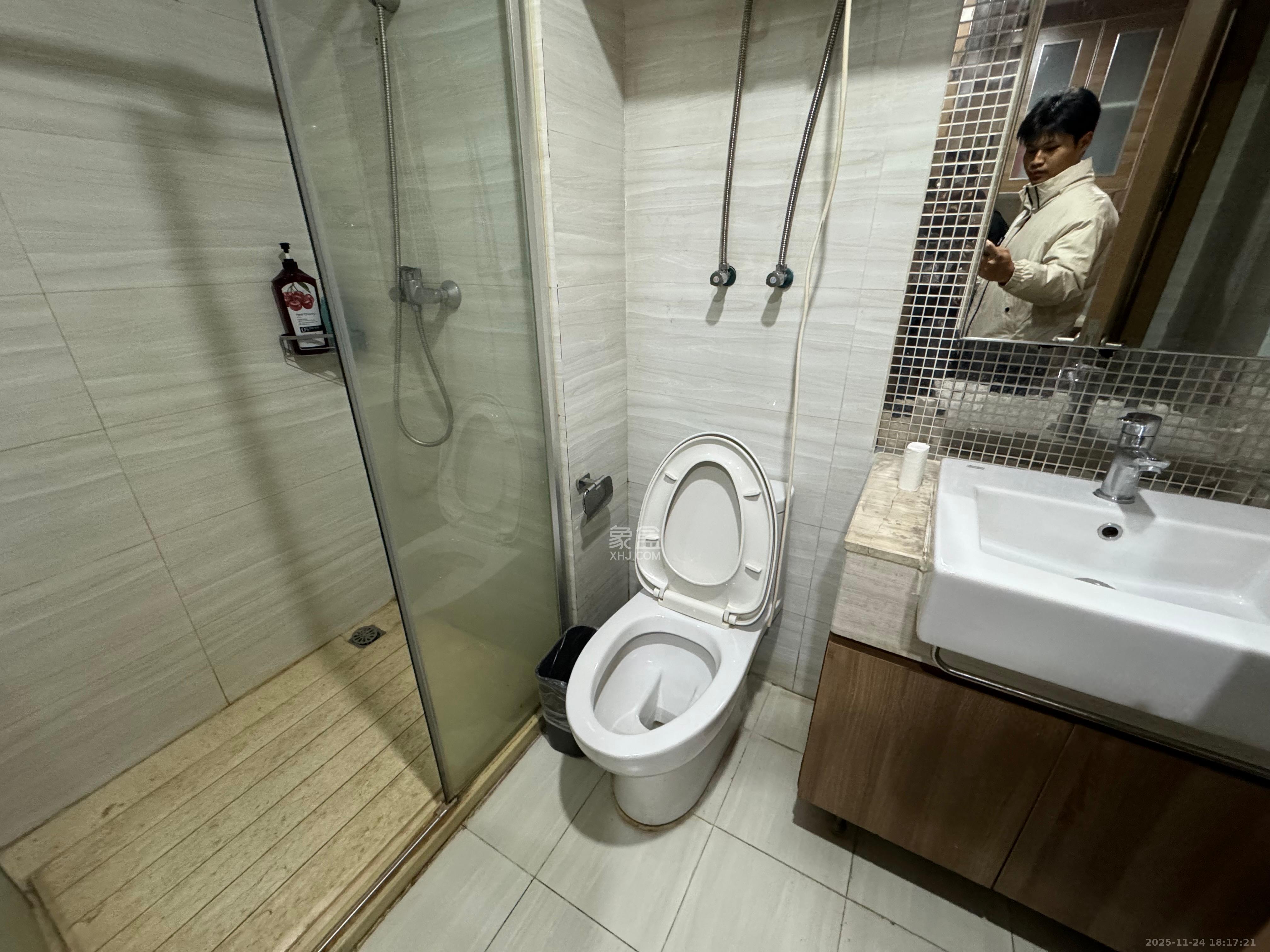 恒大国际广场 1室1厅1卫 1300.0元/月 恒大国际广场 1室1厅1卫 1300.0元/月室内图