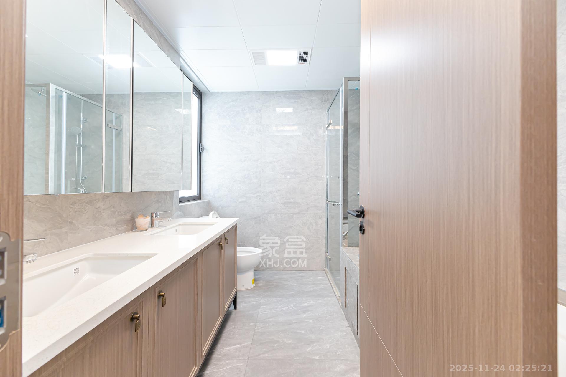 时代建发和著 4室2厅3卫 265.0万 时代建发和著 4室2厅3卫 265.0万卫生间