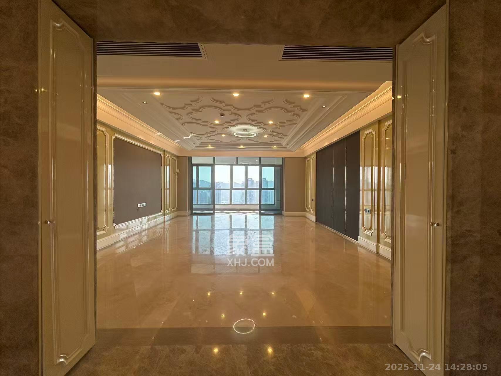 梅溪湖金茂府（金茂广场）（金茂览秀城）  5室2厅3卫    15000.0元/月