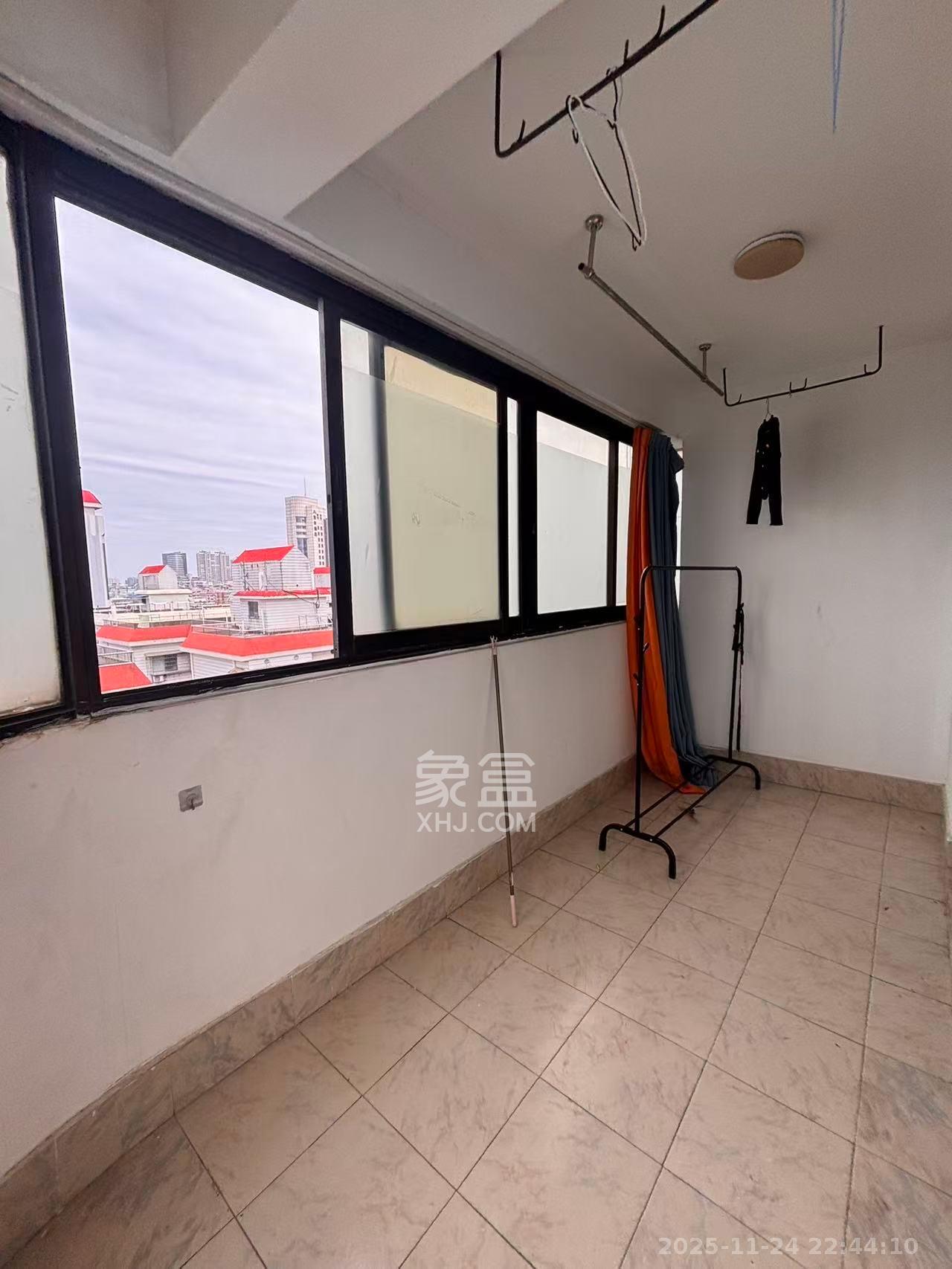 华联花园 2室1厅1卫 1650.0元/月 华联花园 2室1厅1卫 1650.0元/月室内图