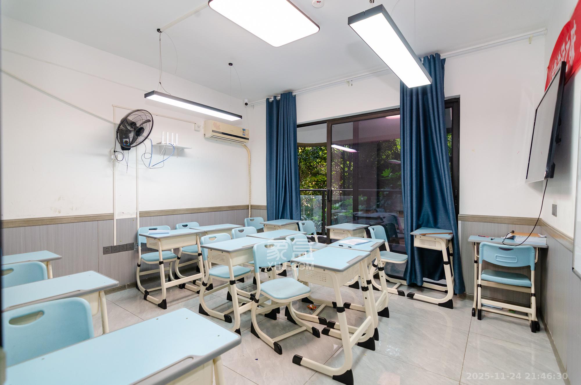 三润城（三润星城）  4室2厅2卫    100.0万