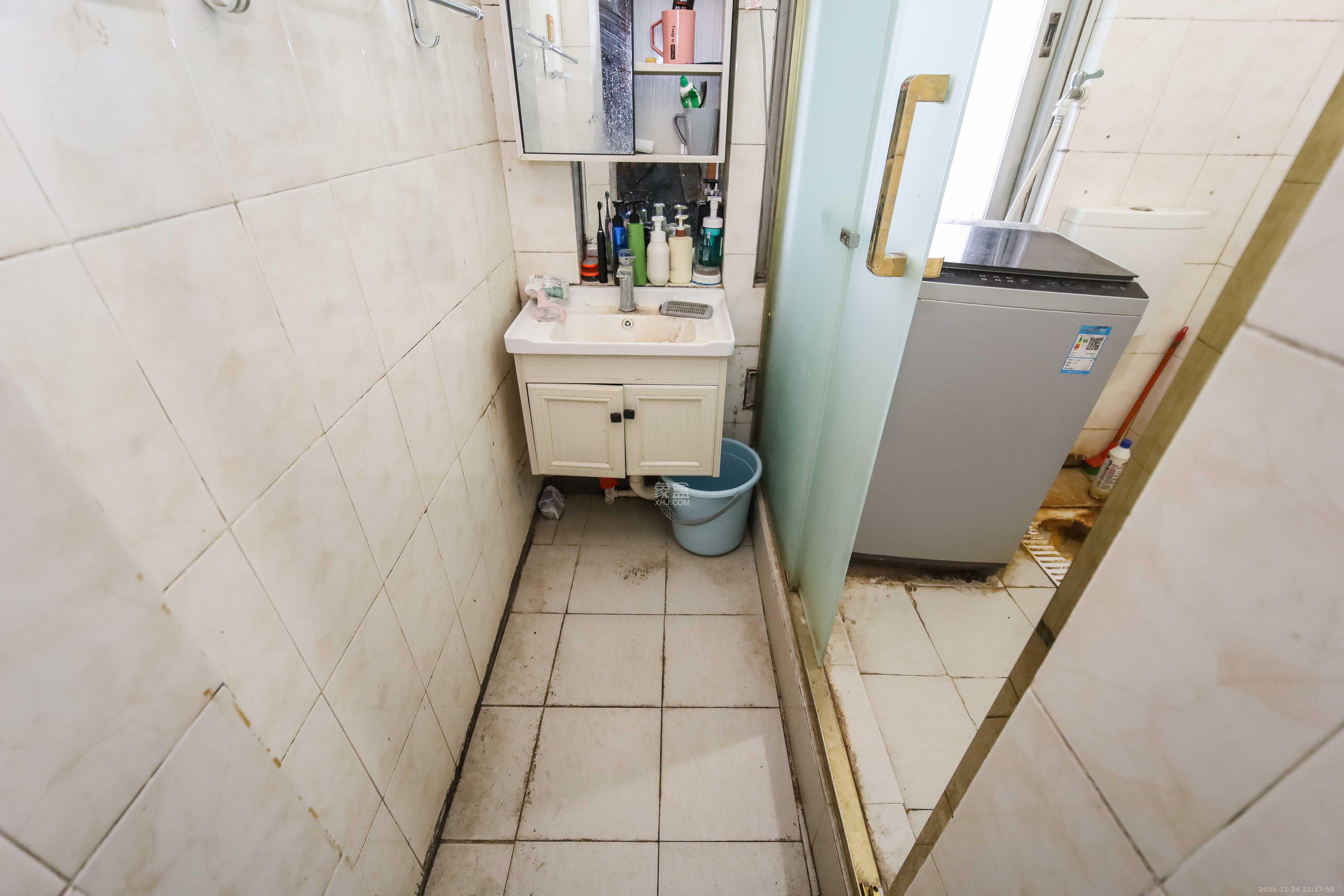 马王堆社区七片  3室2厅1卫    45.0万卫生间