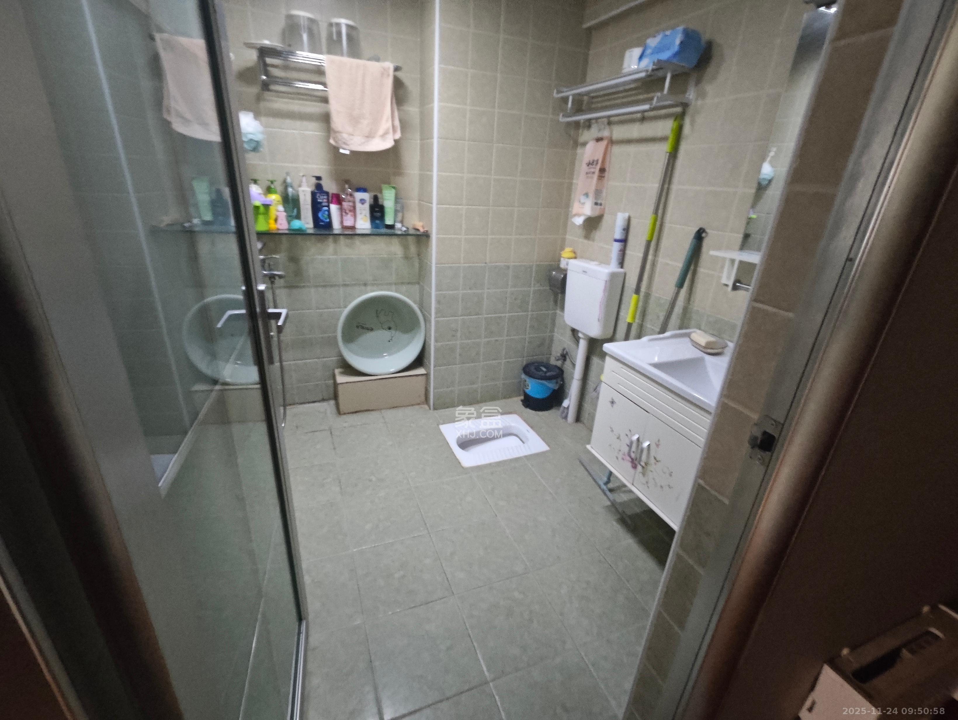 东怡外国(南湖一号) 1室1厅1卫 1900.0元/月 东怡外国(南湖一号) 1室1厅1卫 1900.0元/月室内图