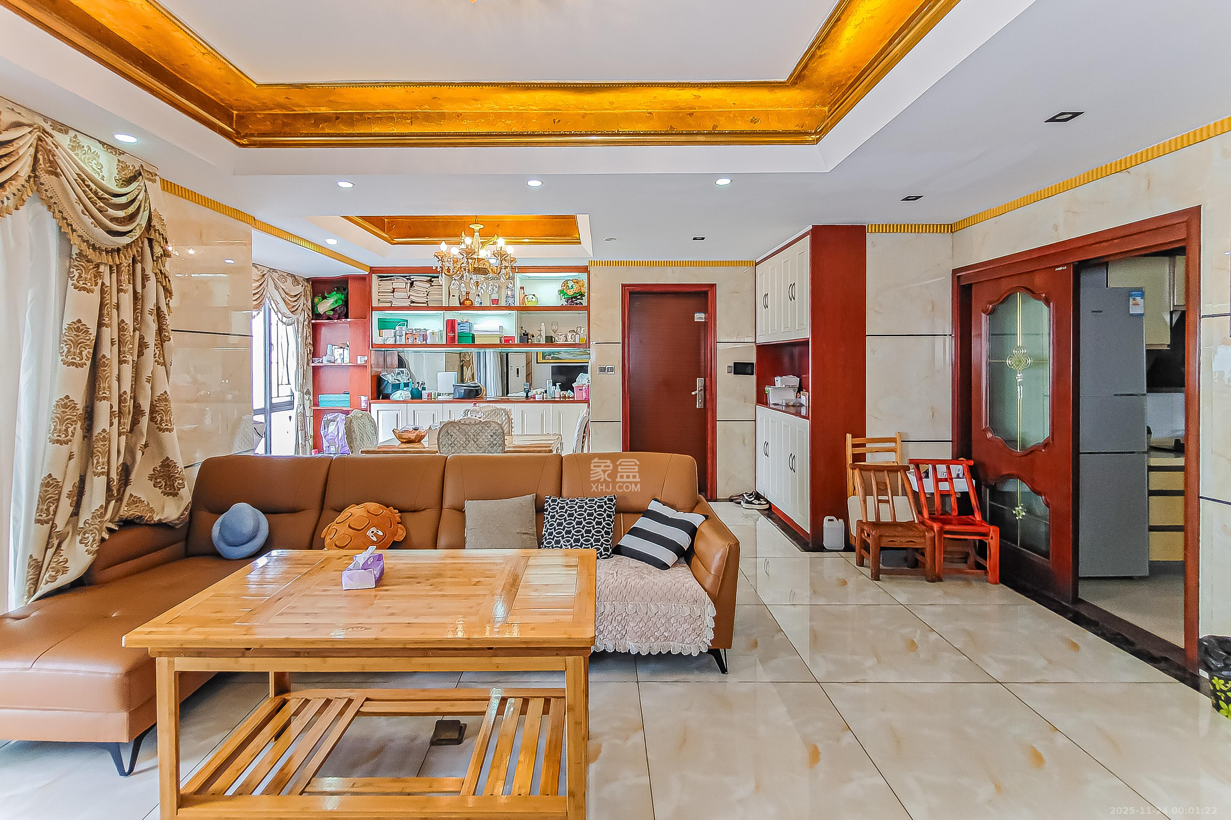 万博汇 3室2厅2卫 198.0万 万博汇 3室2厅2卫 198.0万客厅