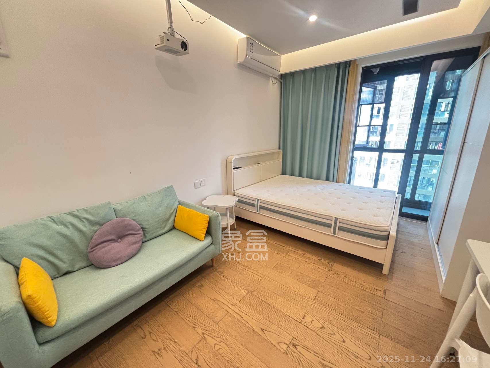 万科金色梦想D区  1室1厅1卫    1600.0元/月