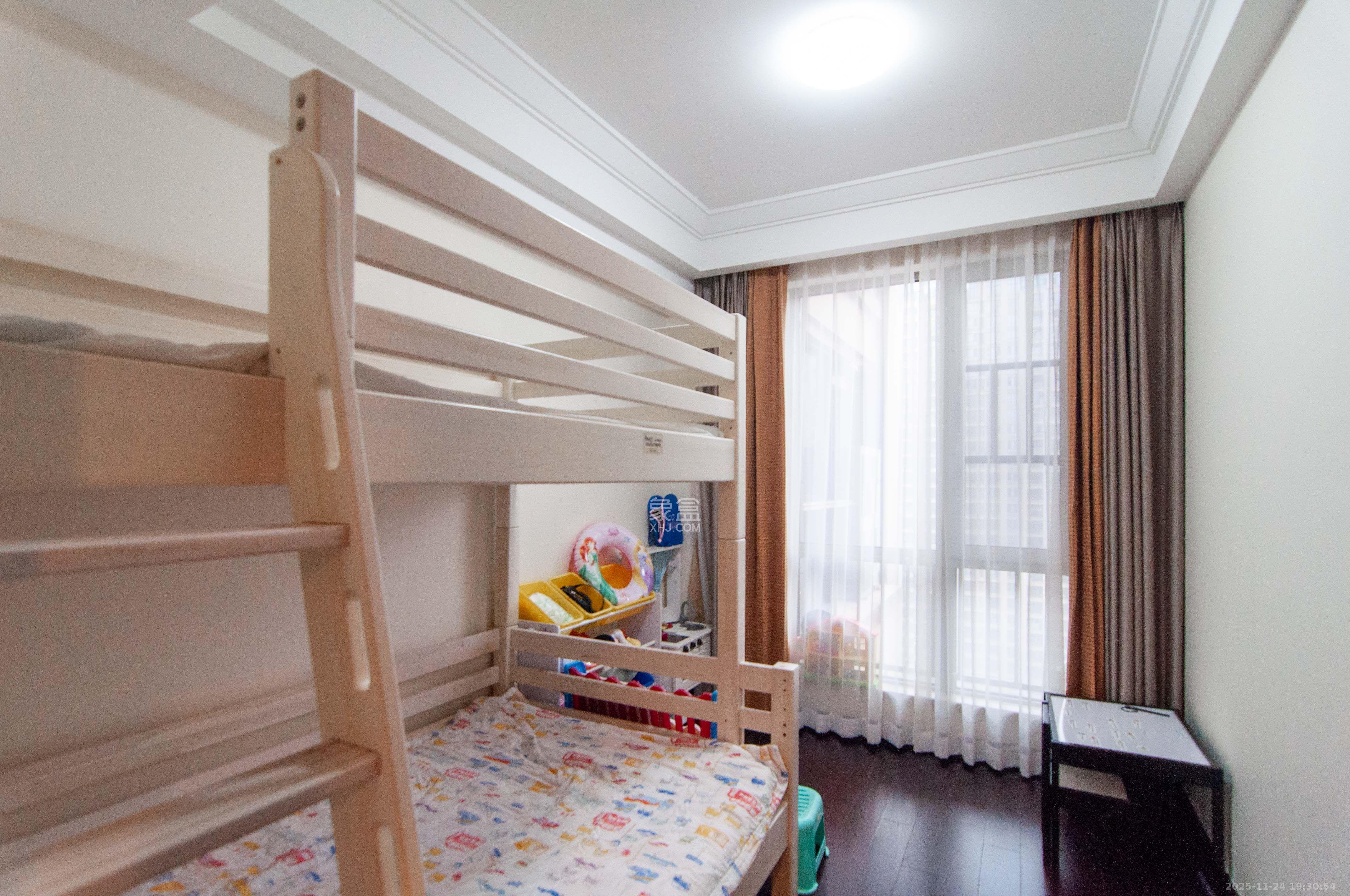 梅溪湖金茂府（金茂广场）（金茂览秀城）  4室2厅3卫    7500.0元/月室内图