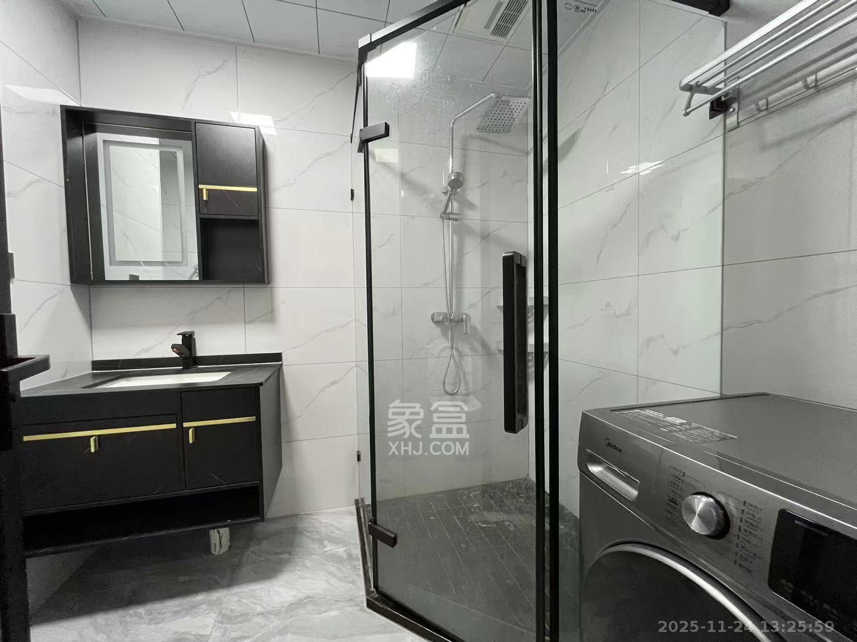 汇景发展环球中心  1室0厅0卫    2500.0元/月室内图