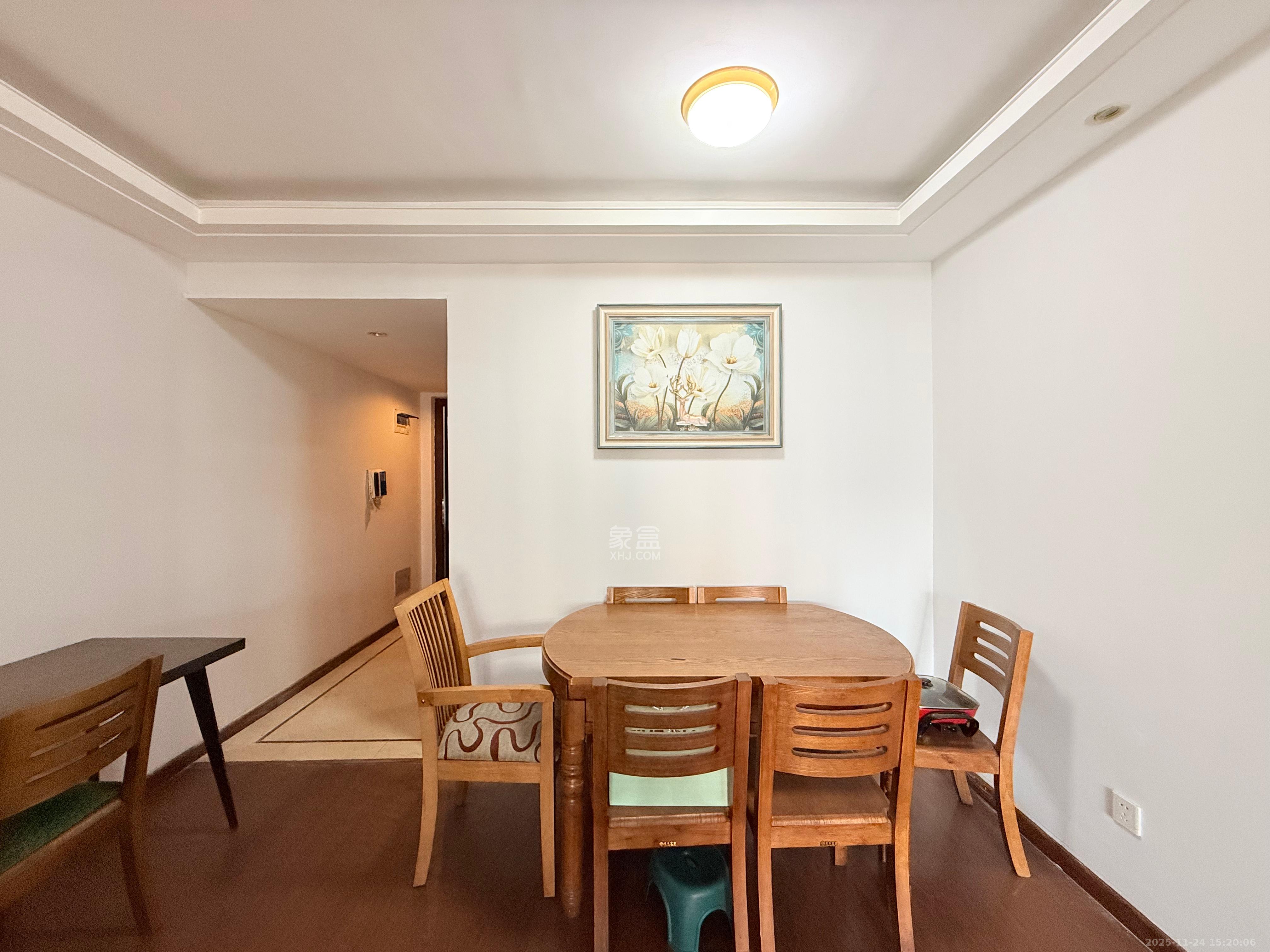 万科金域华府一期  1室2厅1卫    2600.0元/月室内图