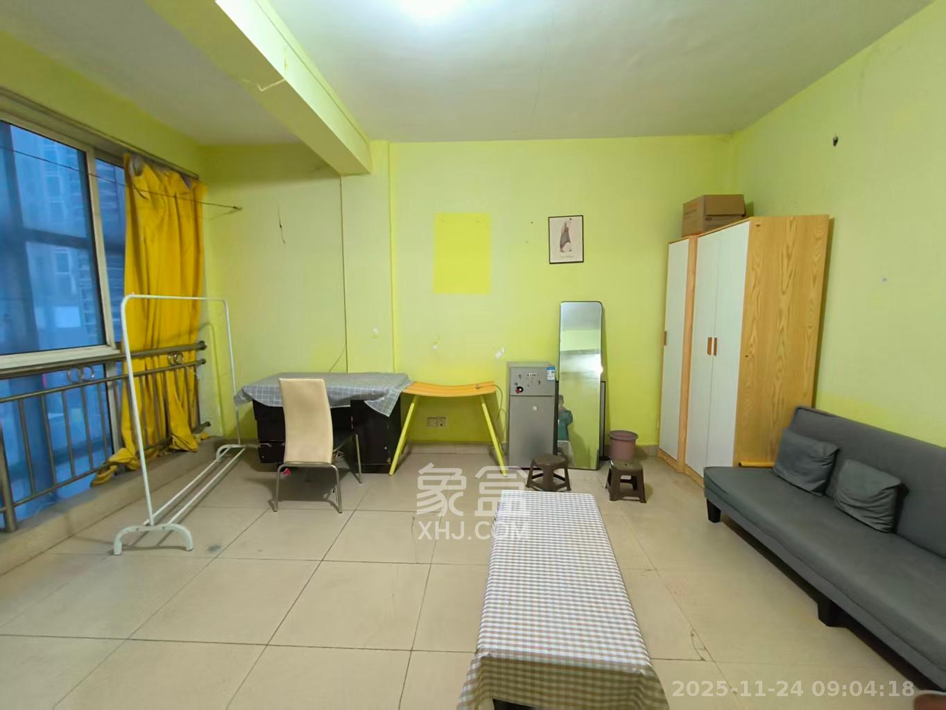 都市E站  1室1厅1卫    1100.0元/月室内图