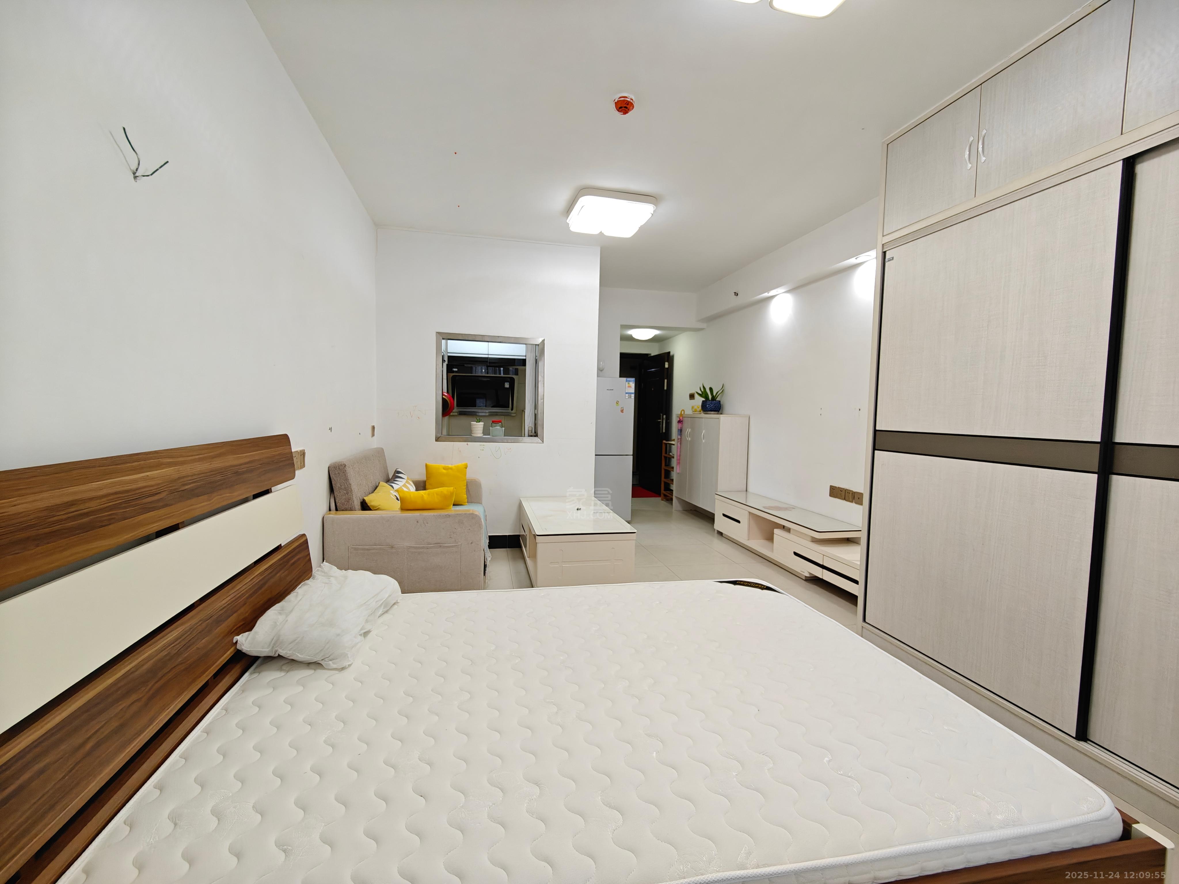 美的城三期 1室1厅1卫 1100.0元/月 美的城三期 1室1厅1卫 1100.0元/月室内图