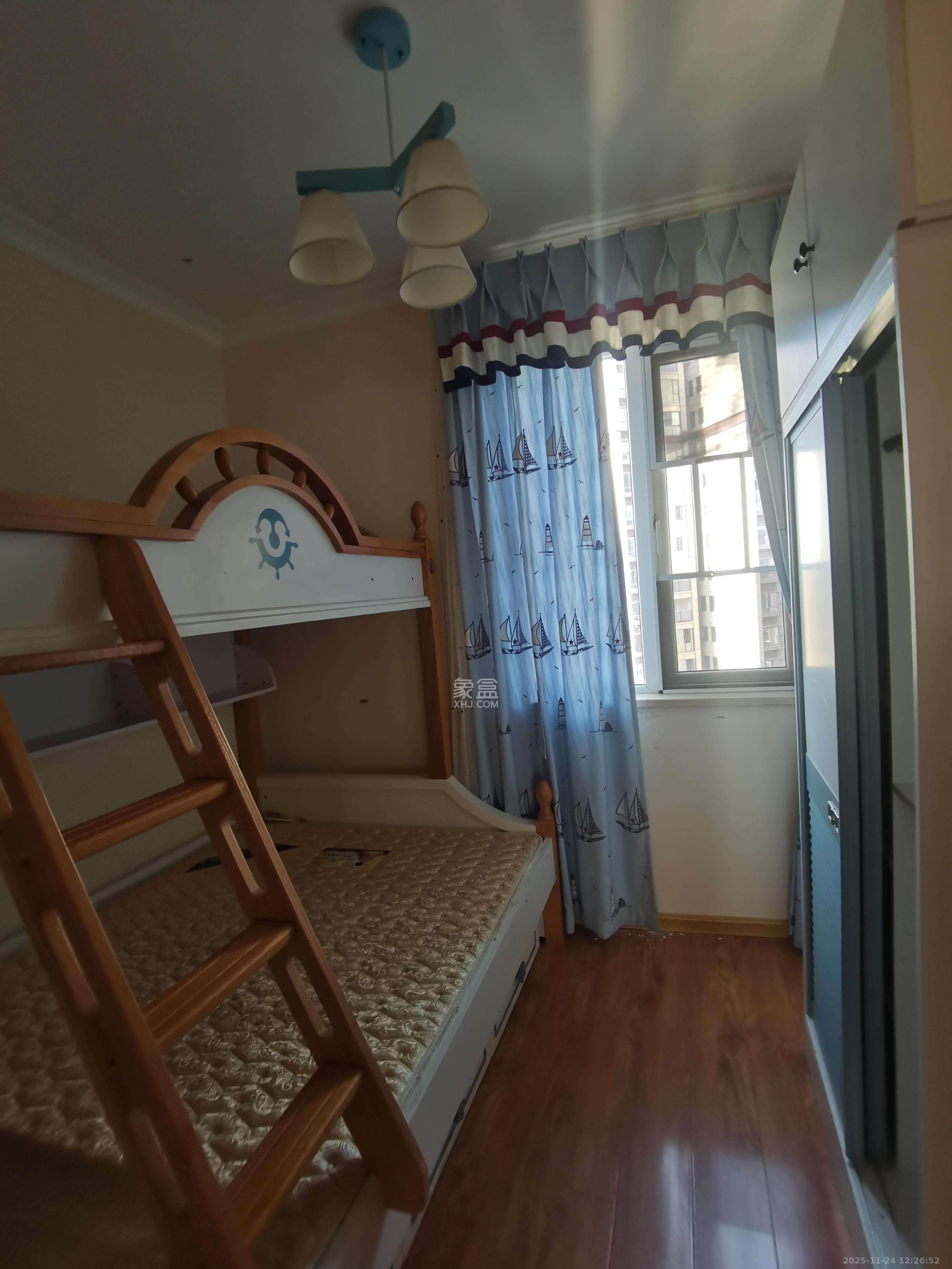 金地三千府（金地湖山樾、金地自在城）  3室2厅2卫    1800.0元/月室内图