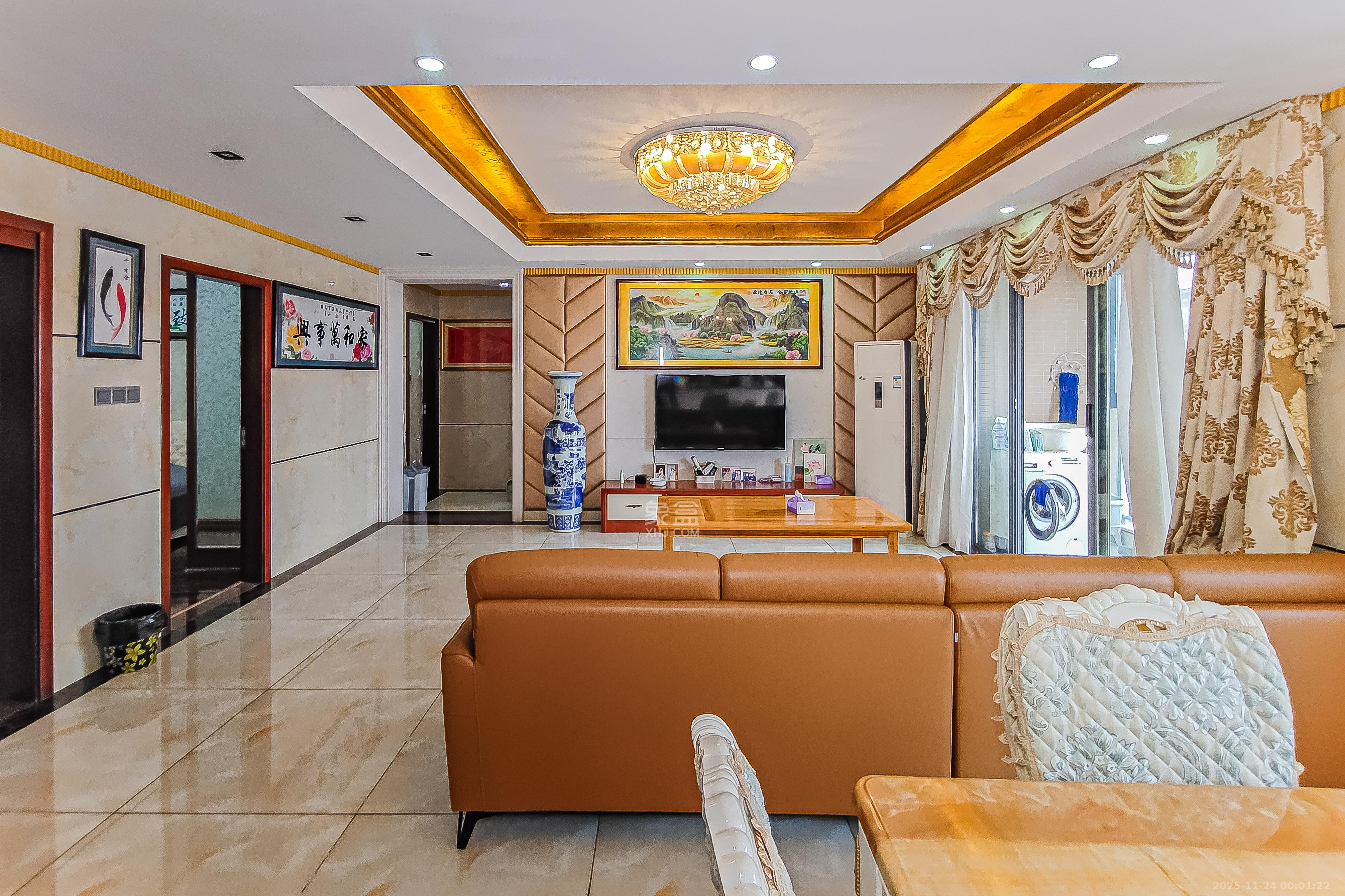 万博汇 3室2厅2卫 198.0万 万博汇 3室2厅2卫 198.0万客厅