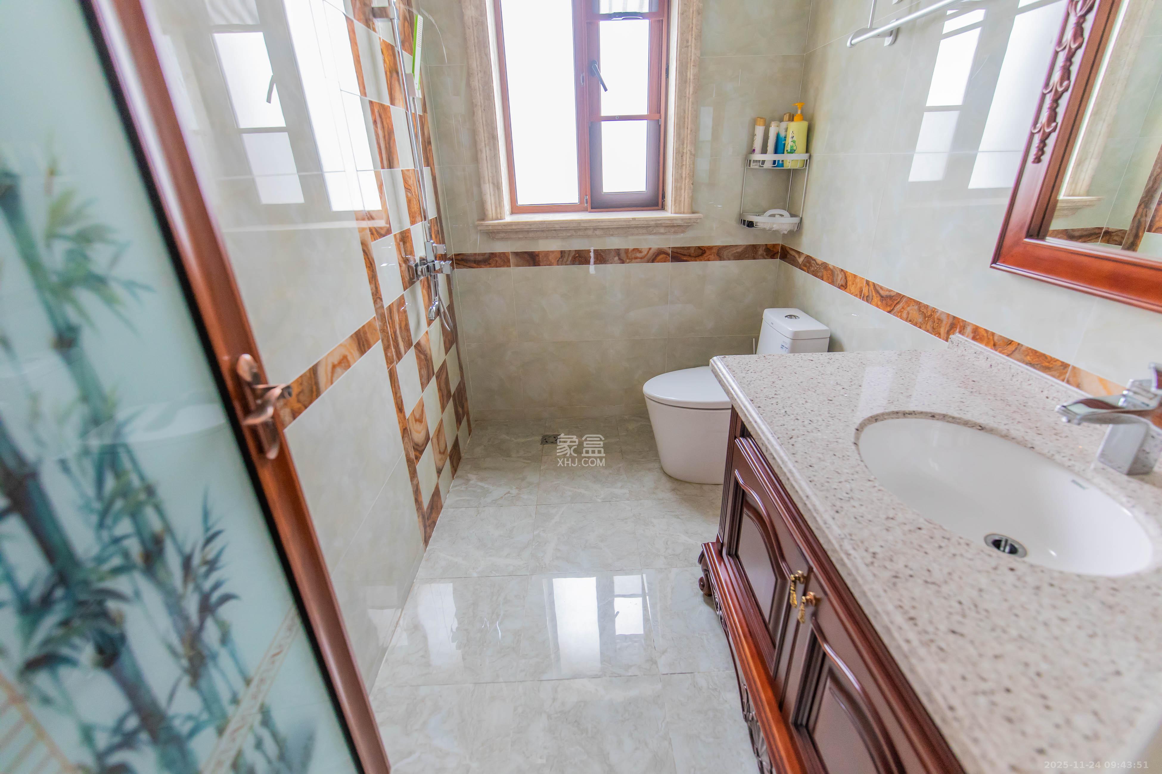 鹏基诺亚山林  7室4厅4卫    35000.0元/月室内图