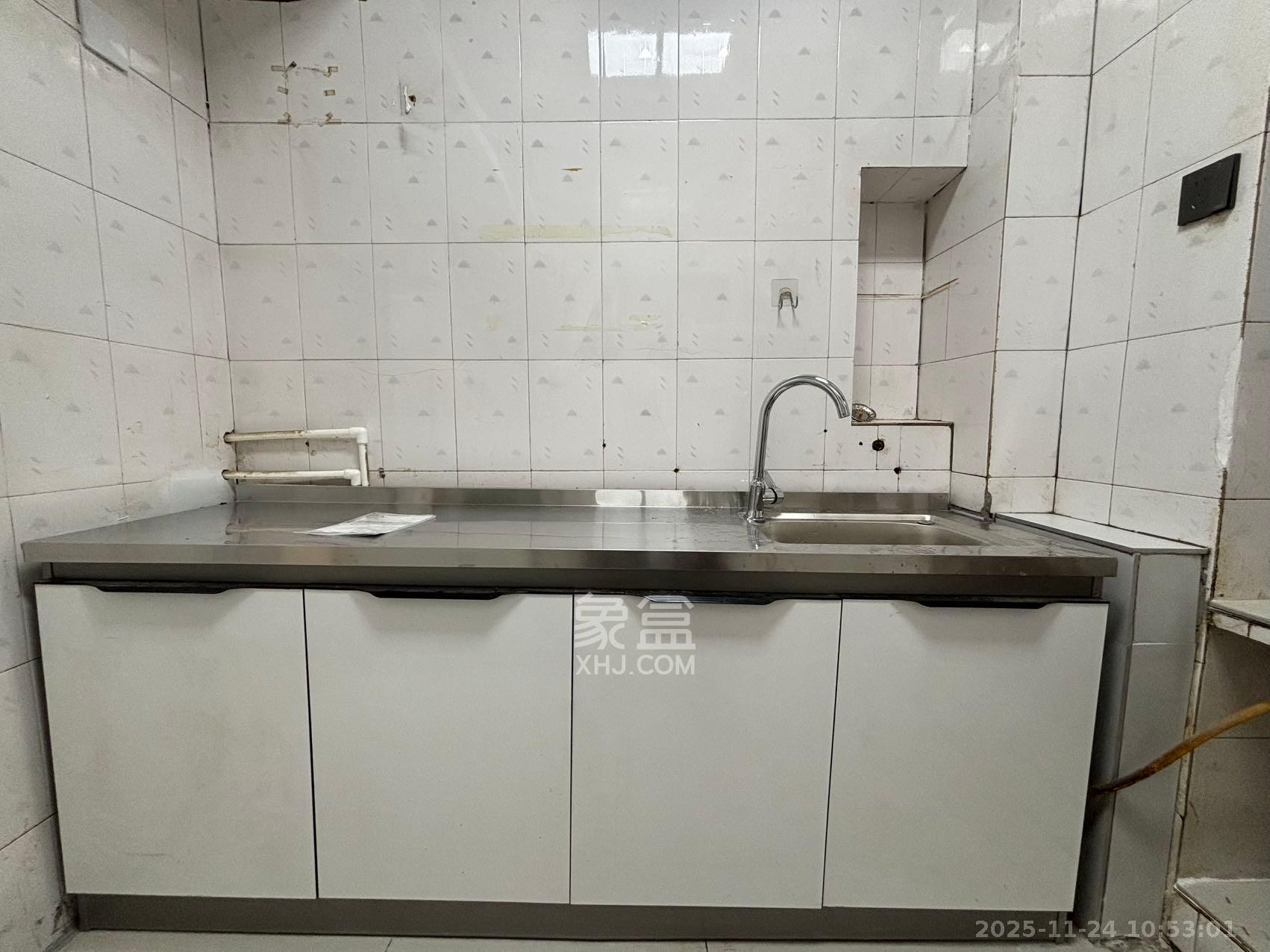 工农桥社区白马公寓（白马庙巷）  3室2厅1卫    2400.0元/月室内图