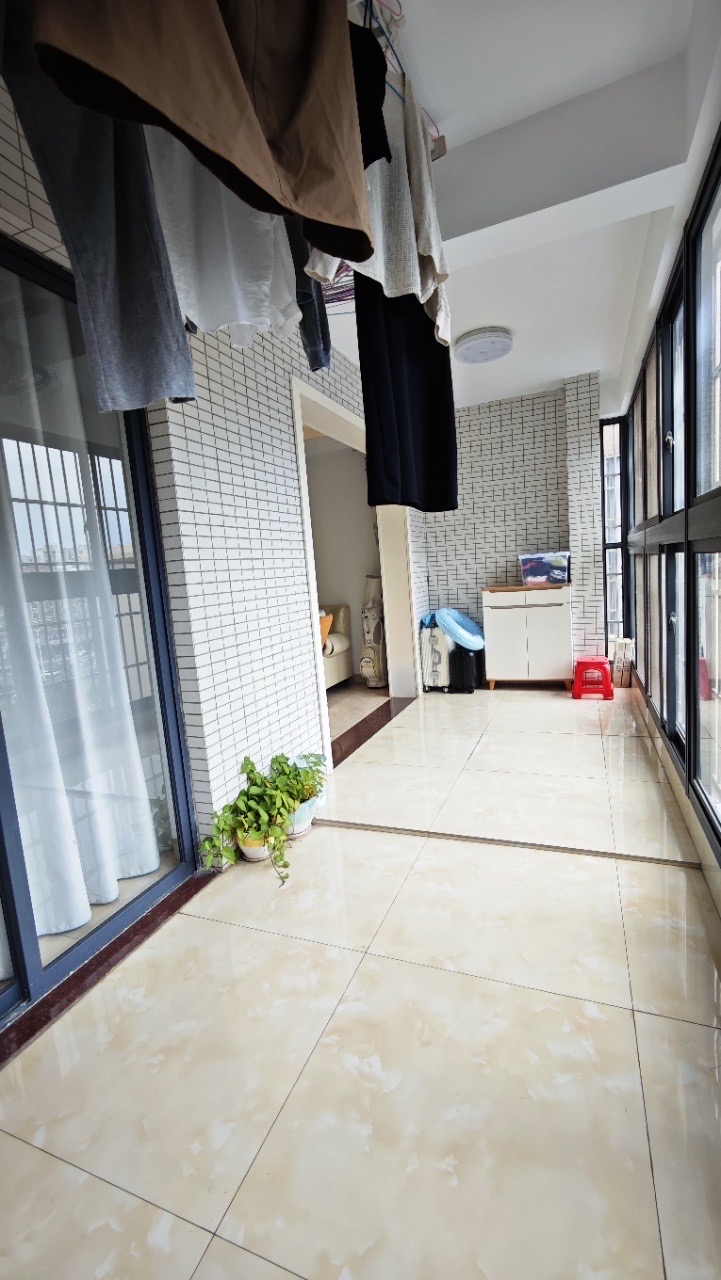 盛世一品 2室2厅1卫 108.8万 盛世一品 2室2厅1卫 108.8万客厅