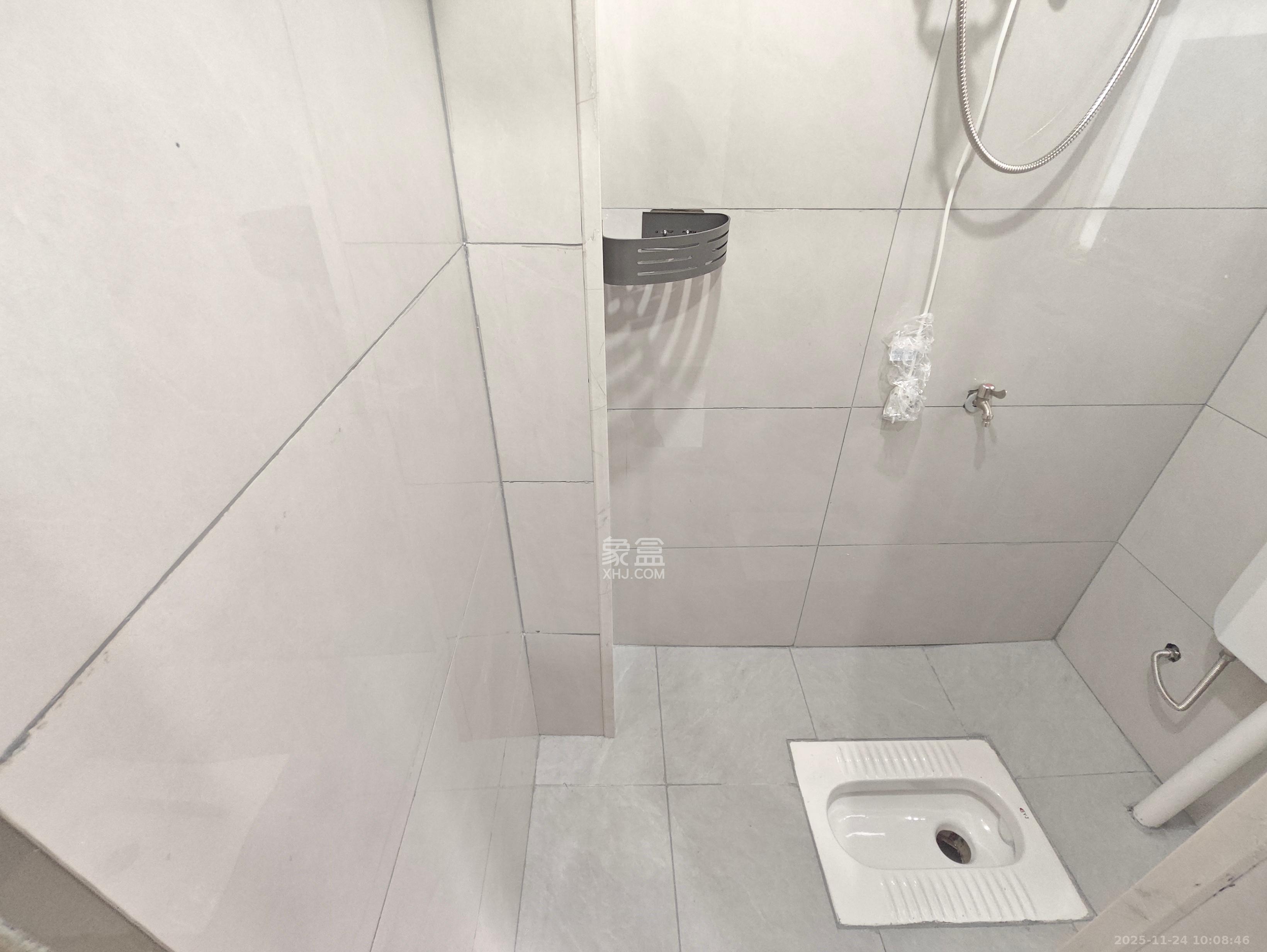 月湖安置小区（马栏山小区）  1室1厅1卫    1200.0元/月室内图