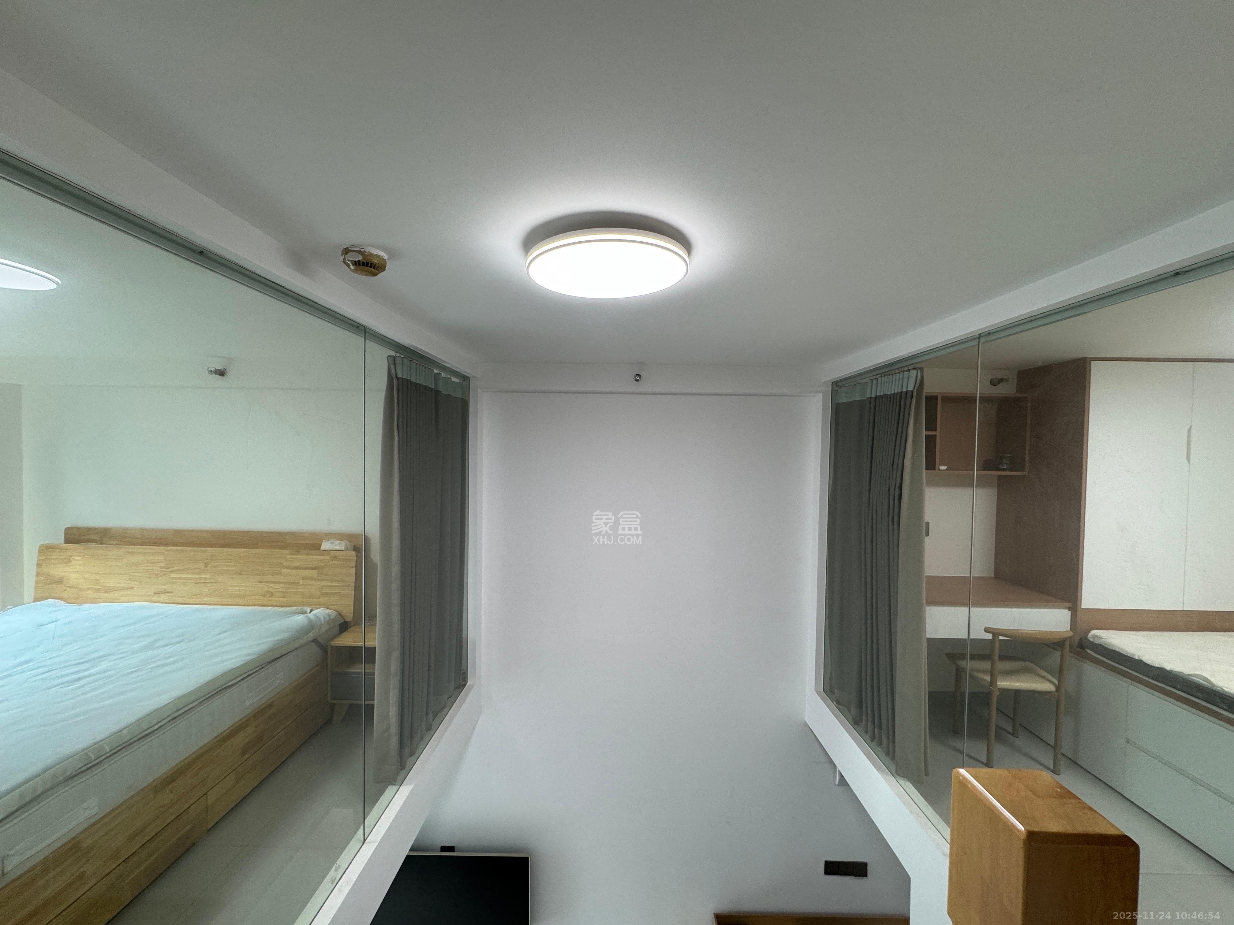 卓越中寰  2室1厅1卫    2500.0元/月室内图