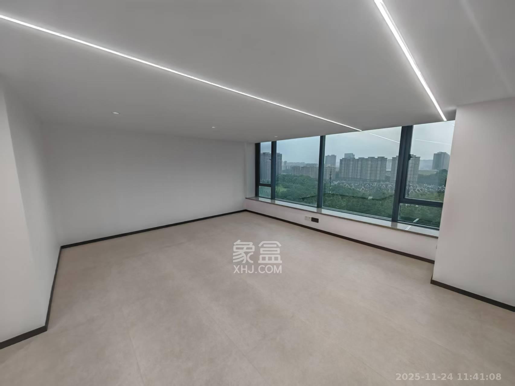 京武浪琴山三期（京武中心）  3室1厅1卫    12000.0元/月室内图