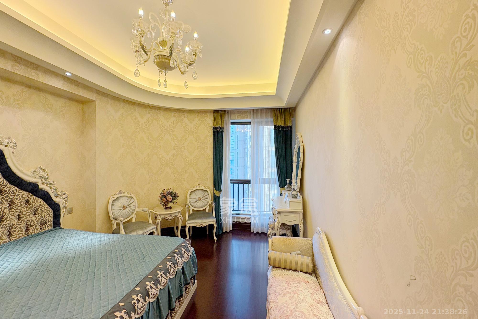 华远华中心 4室2厅5卫 600.0万 华远华中心 4室2厅5卫 600.0万其他