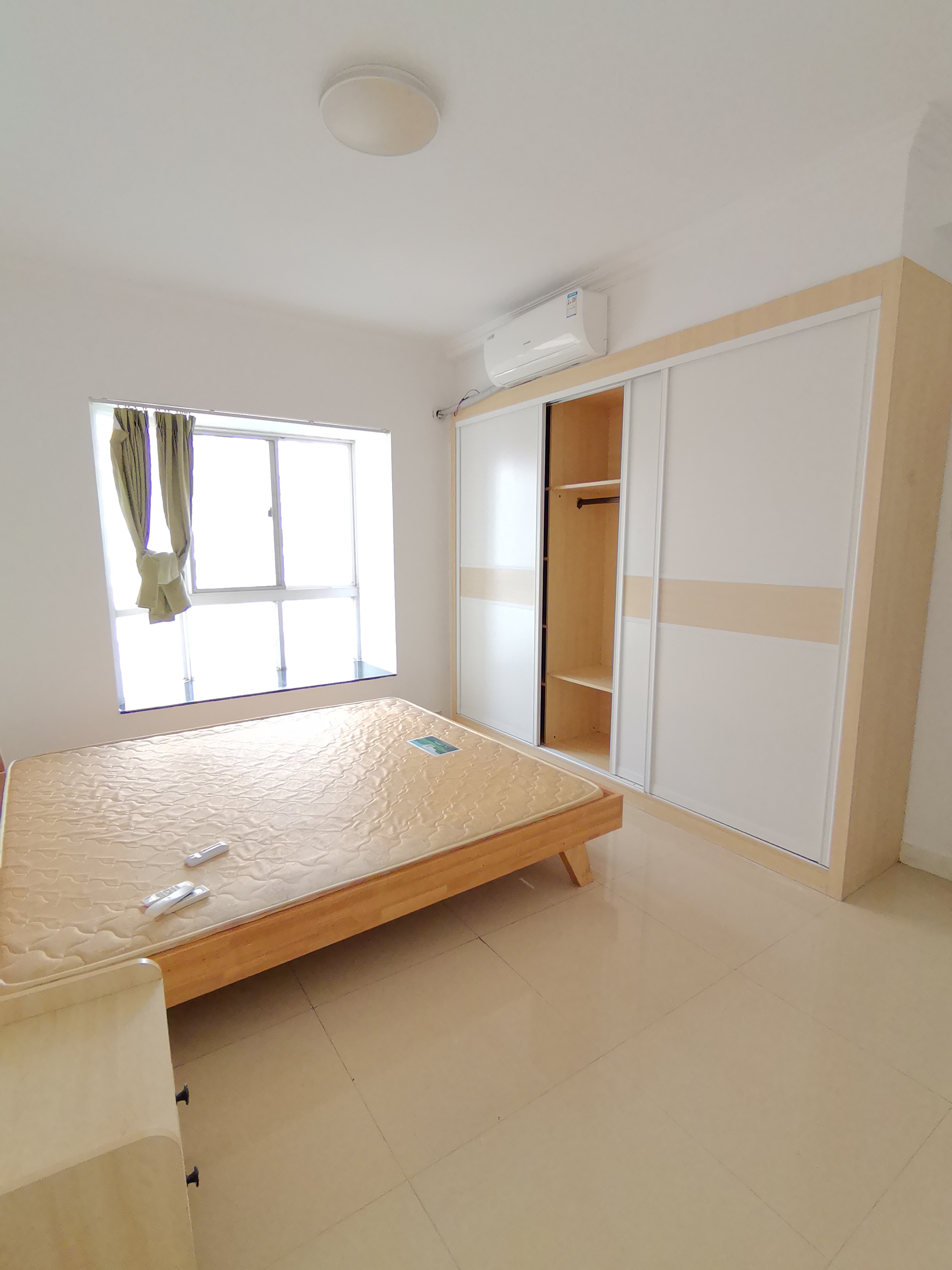 嘉华城市花园  3室2厅2卫    2600.0元/月室内图