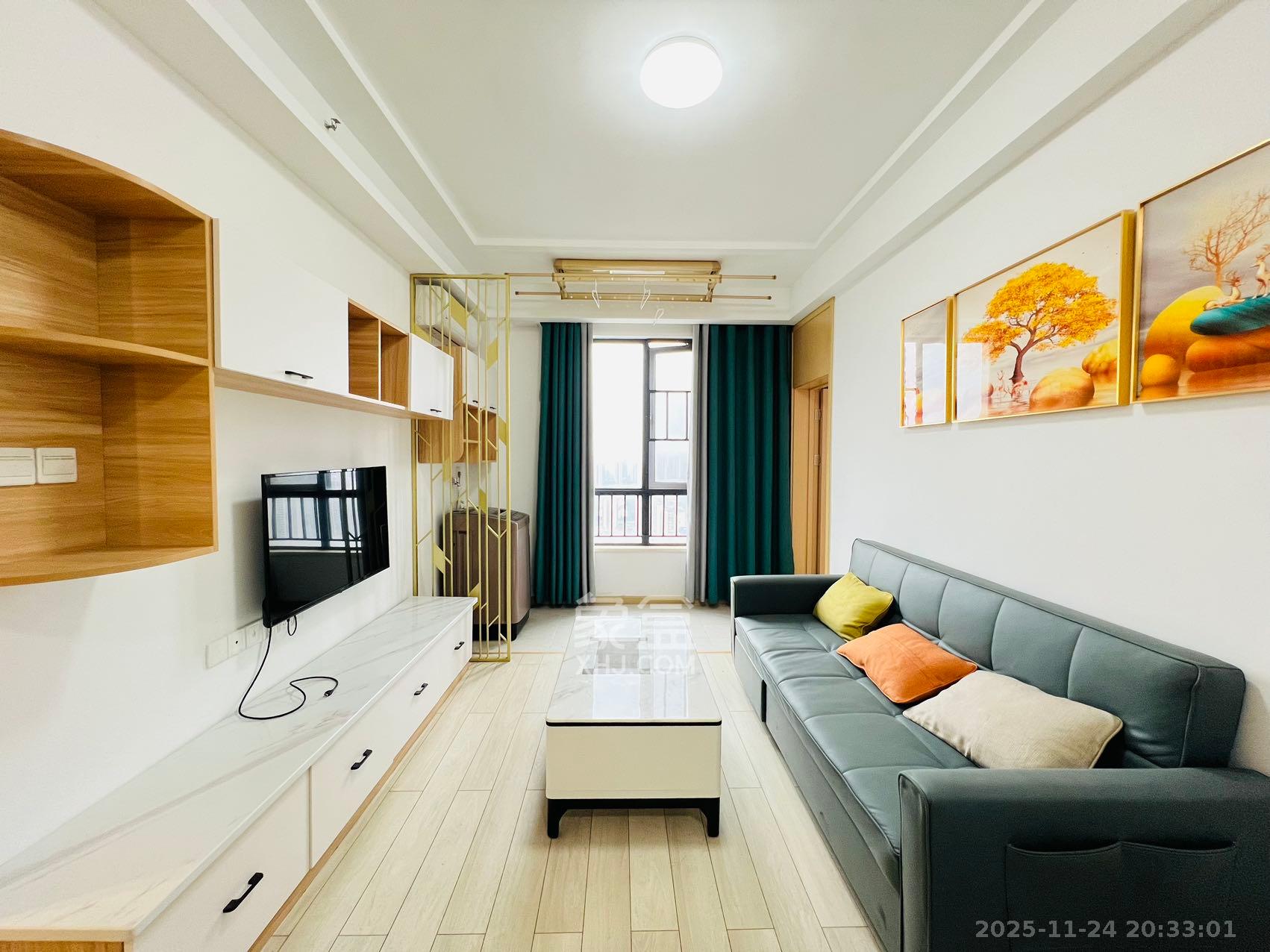 启迪协信中心  2室1厅1卫    2500.0元/月室内图