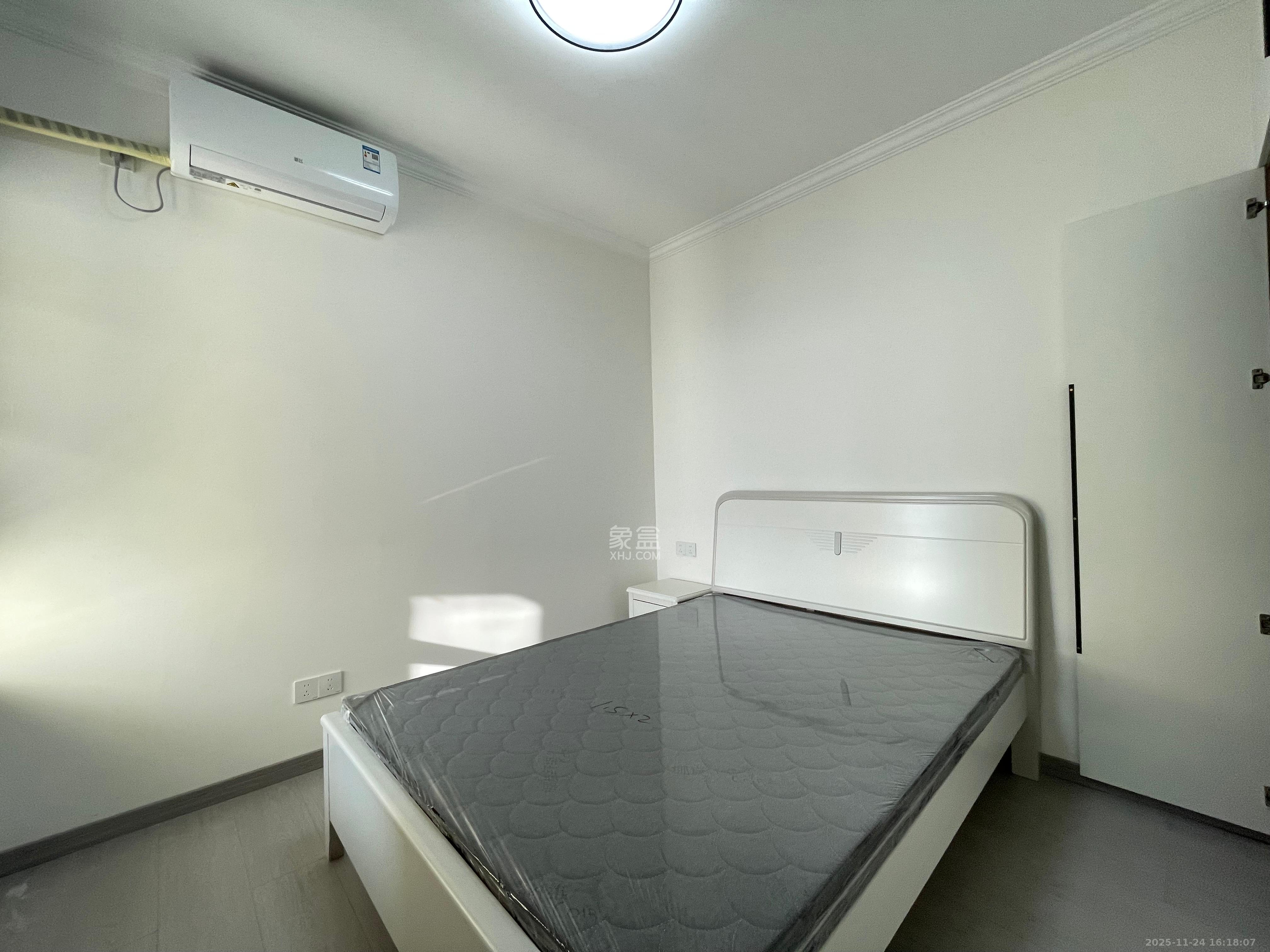 山月嘉园  2室1厅1卫    2300.0元/月室内图